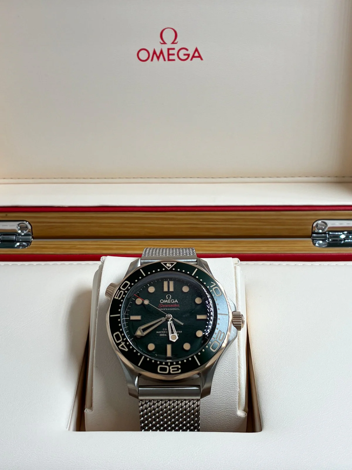 Omega 210.90.42.20.10.001 Seamaster Diver 300m Gold On - Image 4