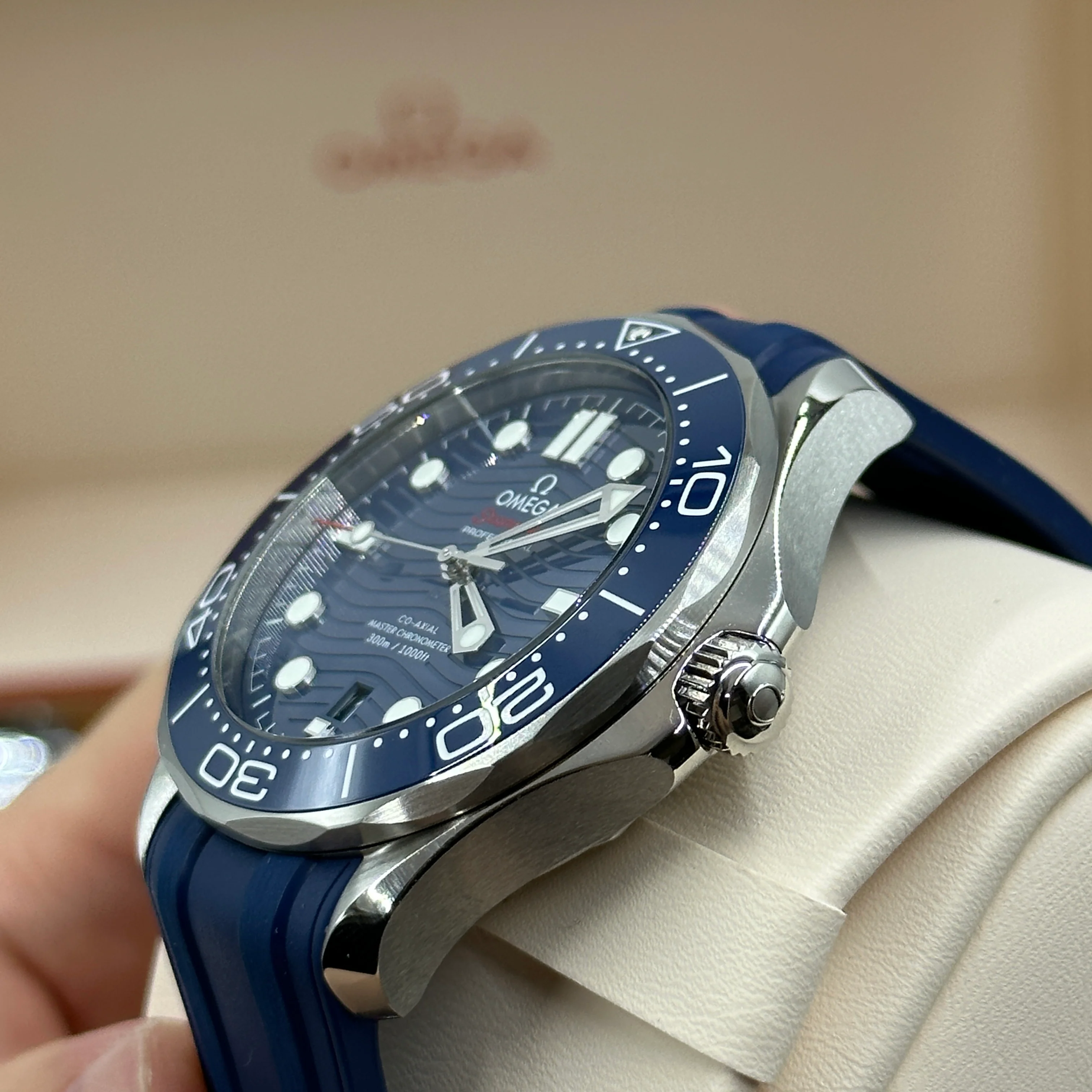 Omega Seamaster Diver 300 M 210.32.42.20.03.001 - Image 12
