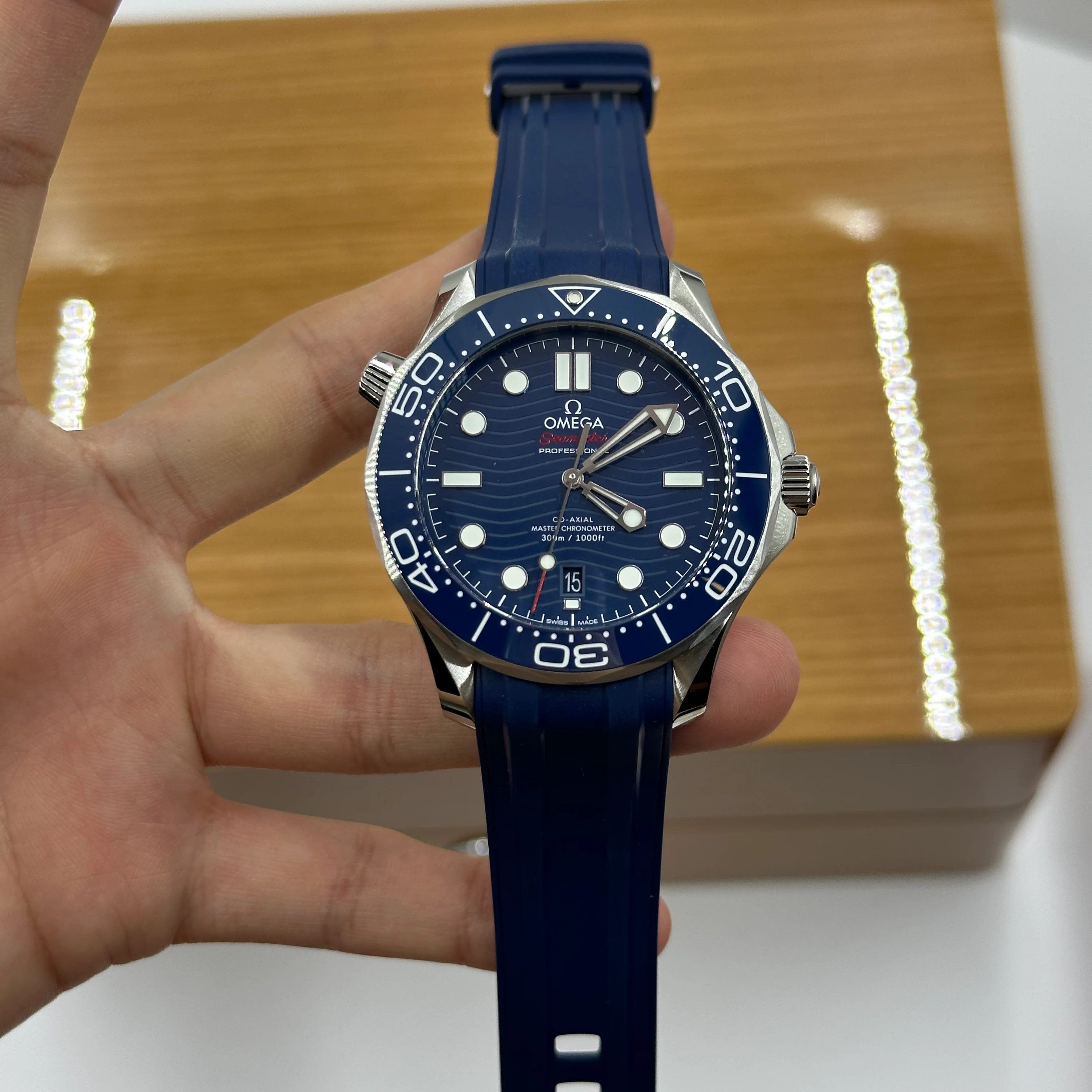 Omega Seamaster Diver 300 M 210.32.42.20.03.001 - Image 14