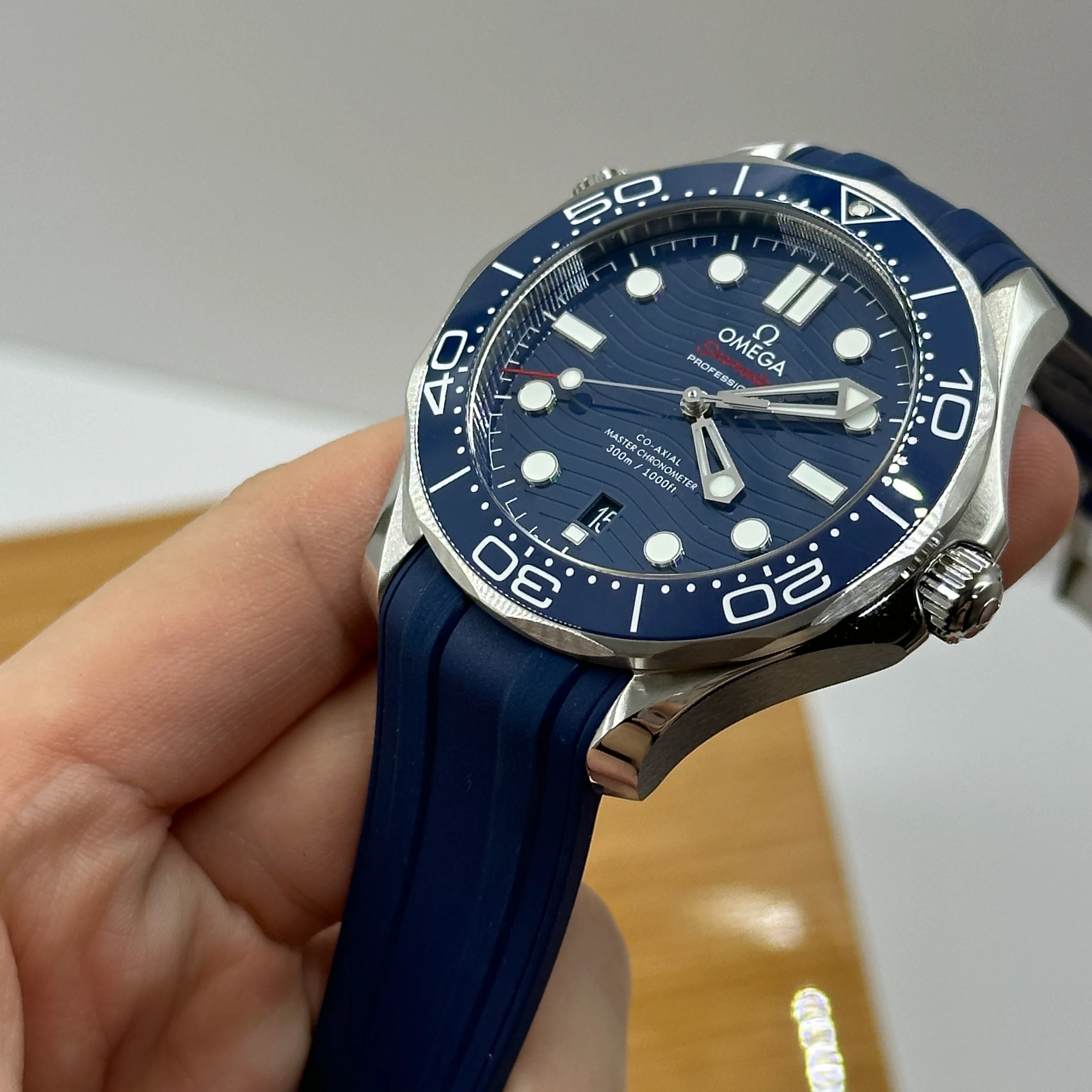 Omega Seamaster Diver 300 M 210.32.42.20.03.001 - Image 16