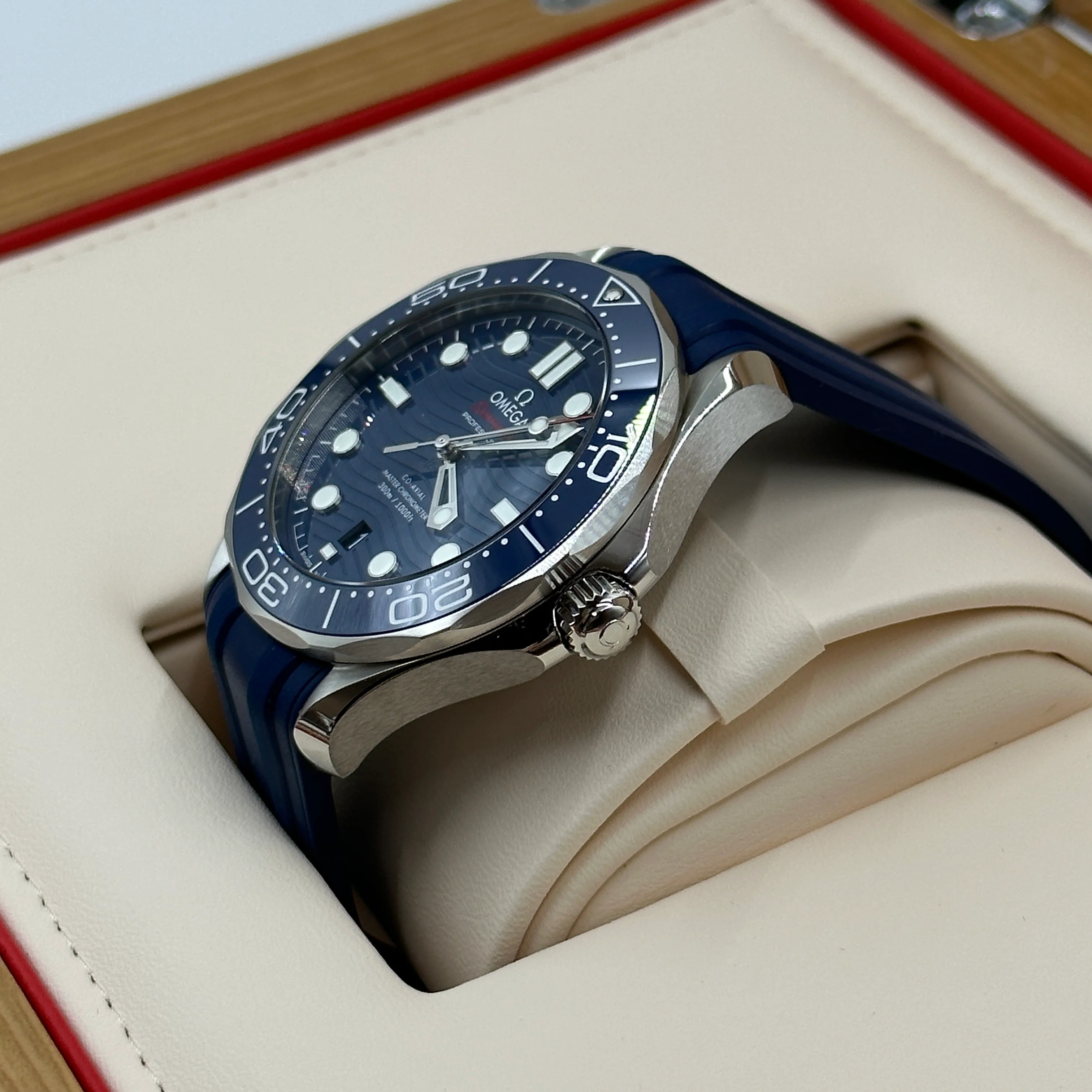 Omega Seamaster Diver 300 M 210.32.42.20.03.001 - Image 7