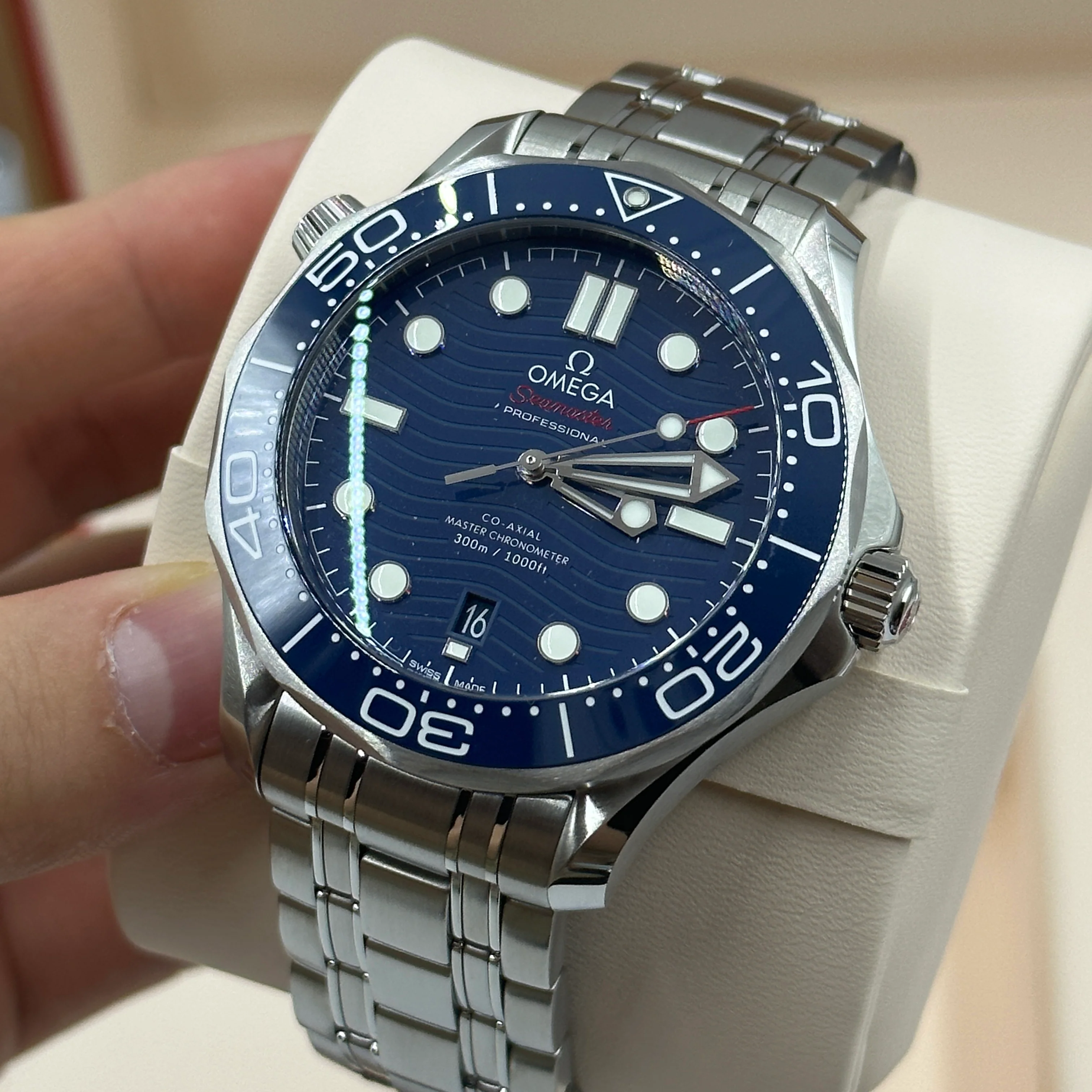 Omega Seamaster Diver 300M 210.30.42.20.03.001 2026 - Image 12