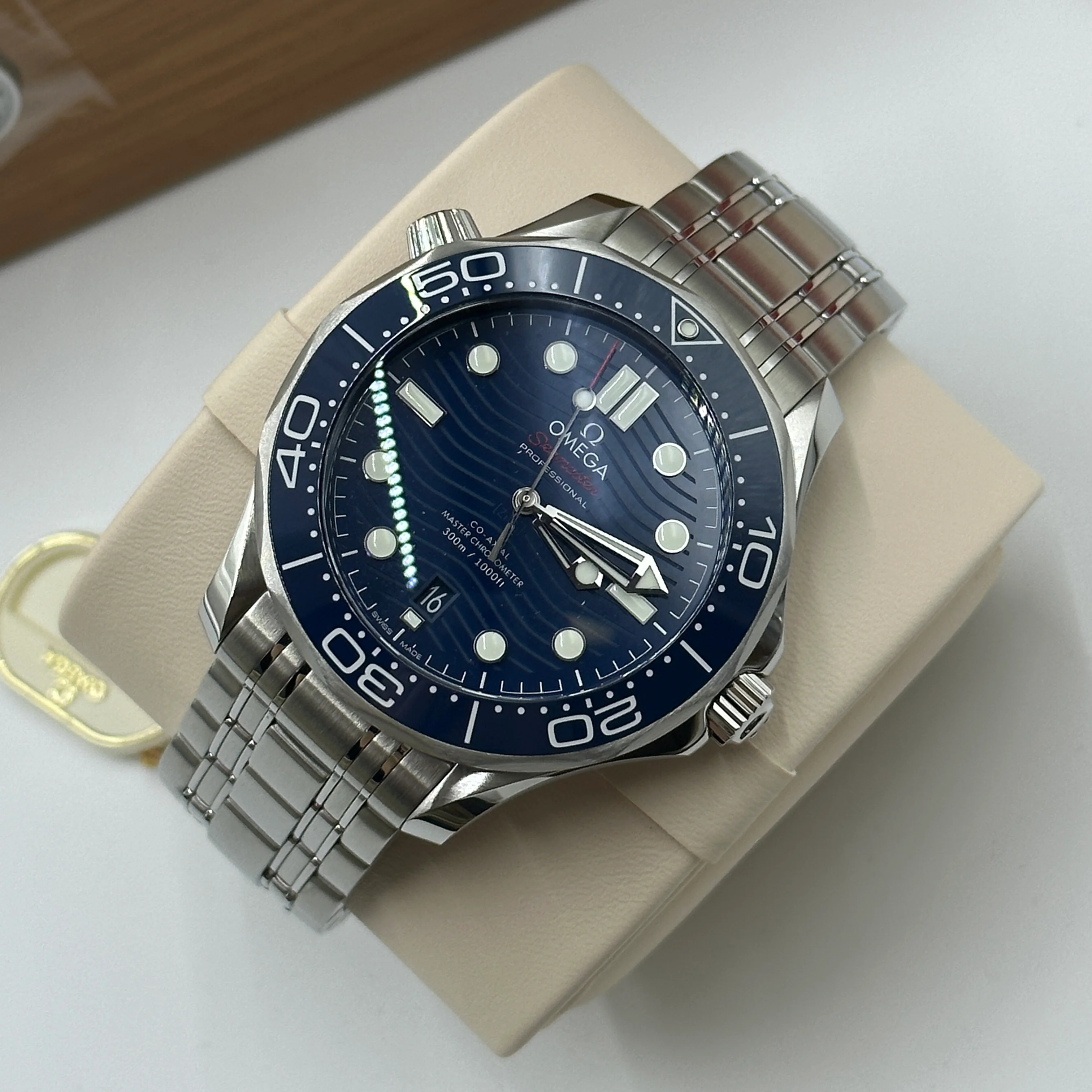 Omega Seamaster Diver 300M 210.30.42.20.03.001 2026 - Image 14