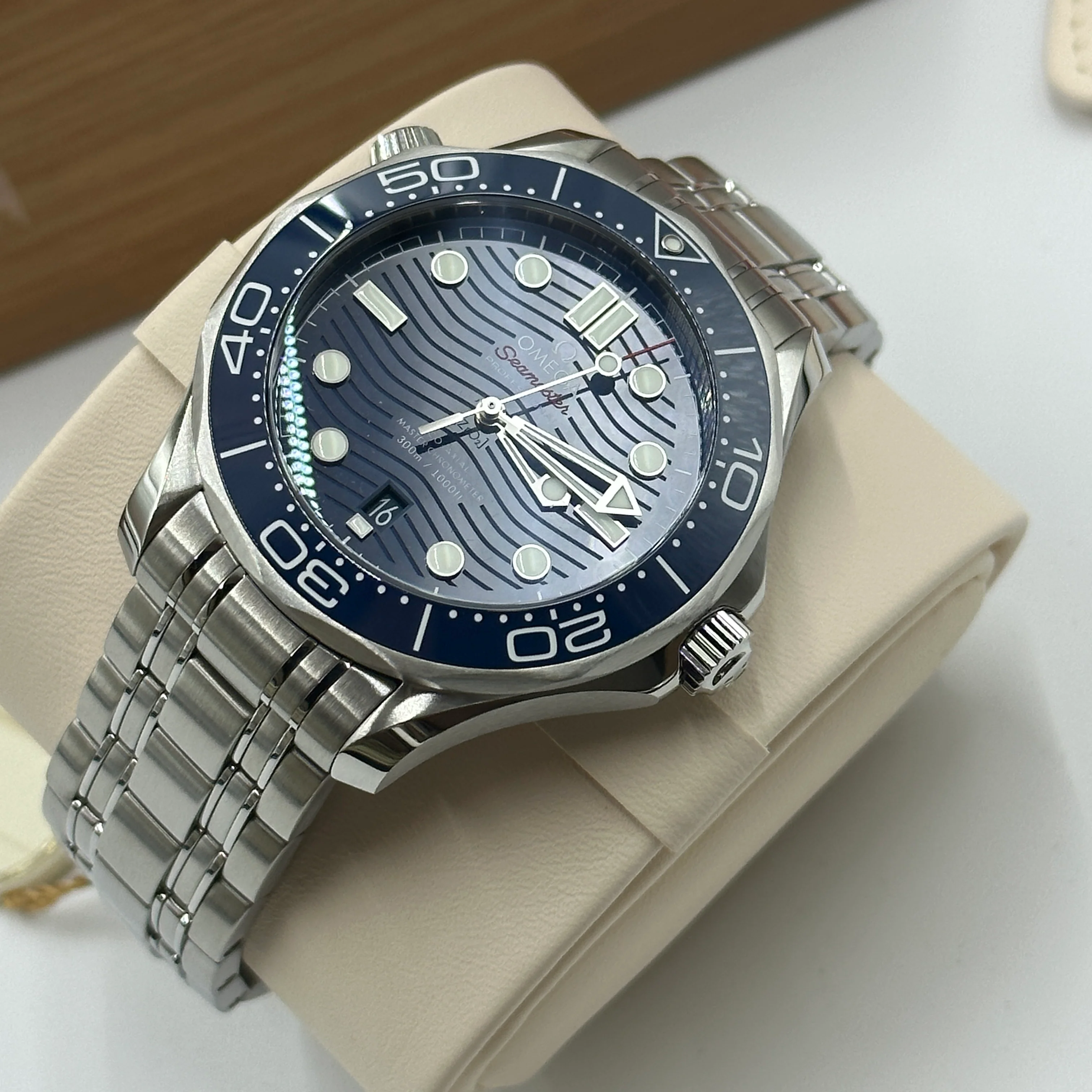 Omega Seamaster Diver 300M 210.30.42.20.03.001 2026 - Image 15