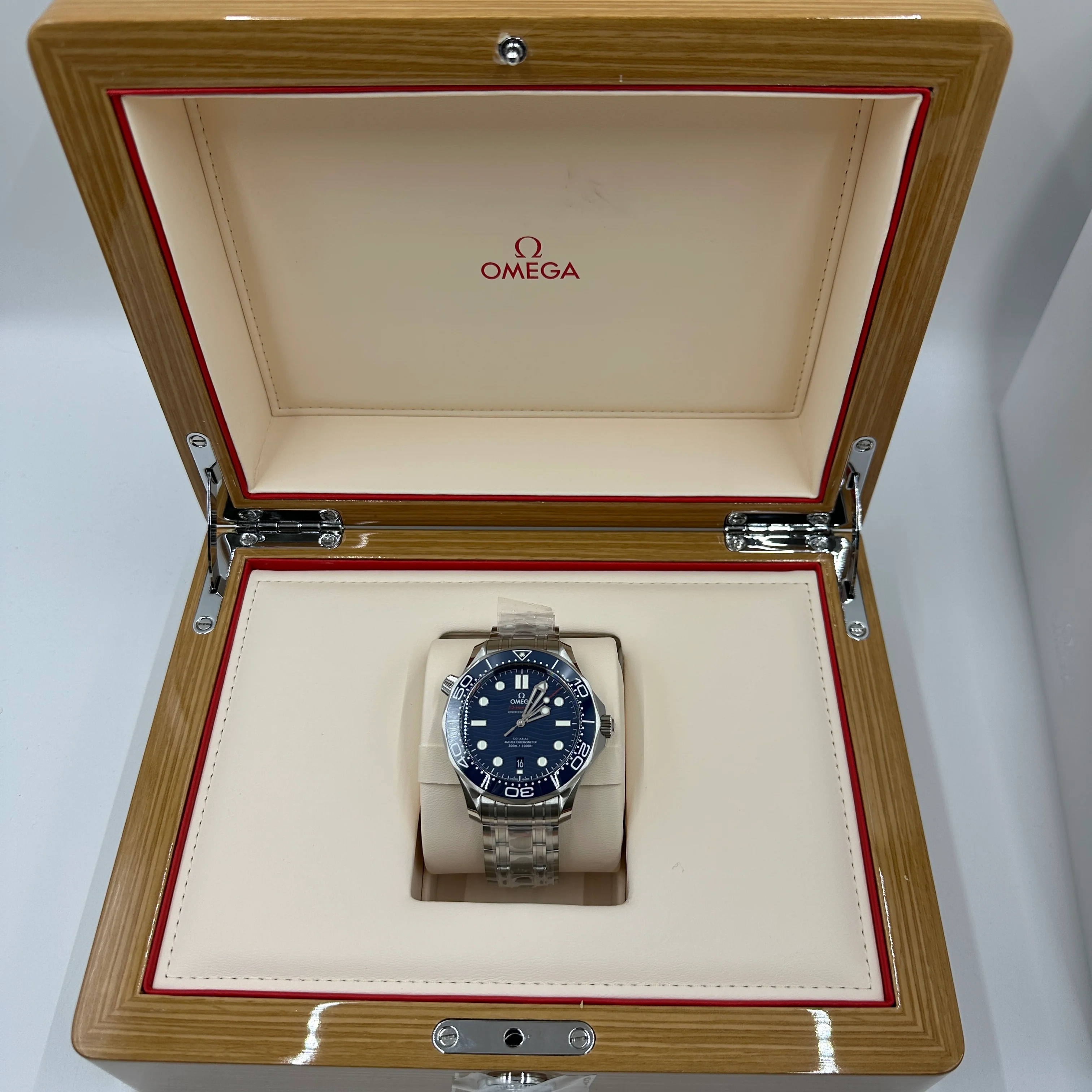 Omega Seamaster Diver 300M 210.30.42.20.03.001 2026 - Image 21