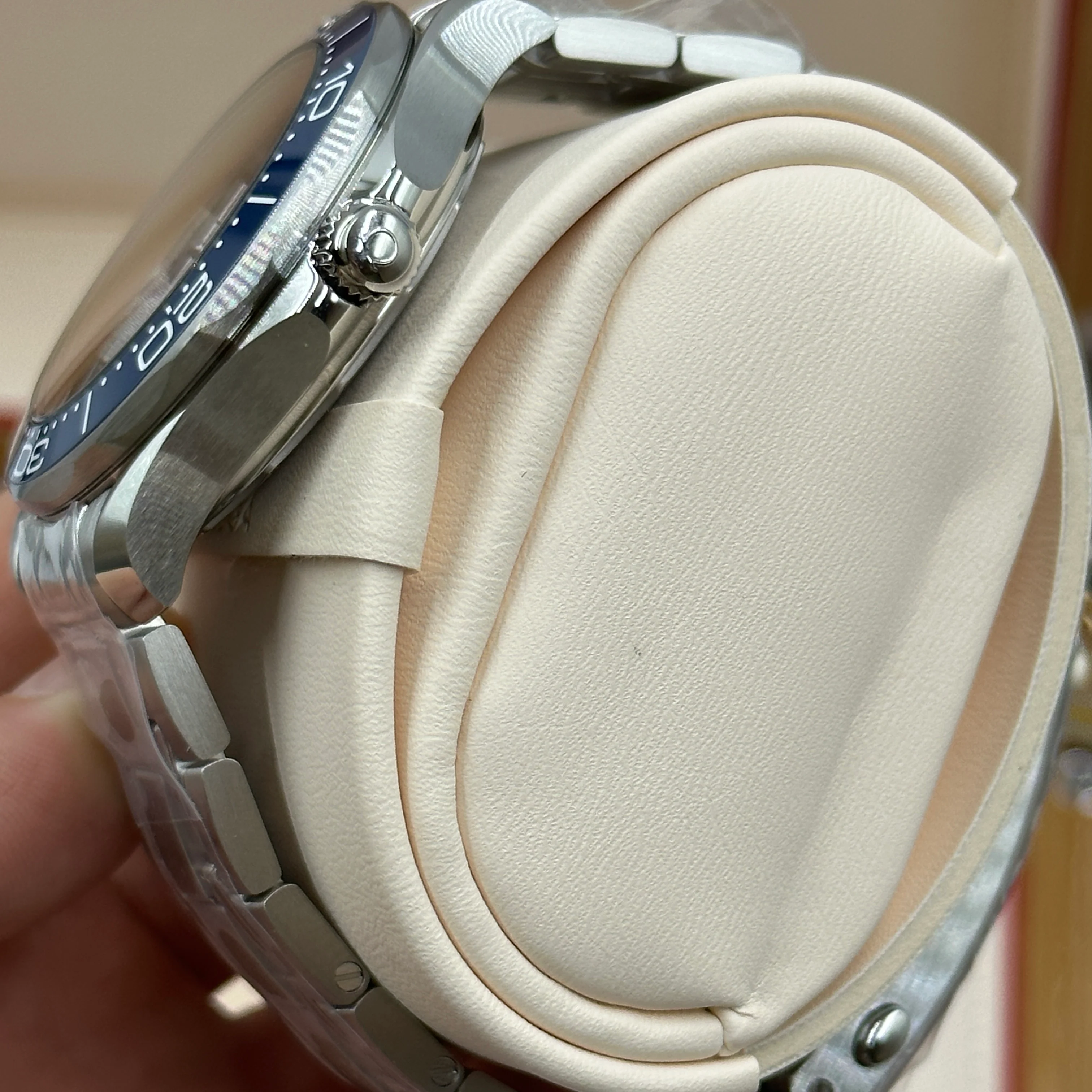 Omega Seamaster Diver 300M 210.30.42.20.03.001 2026 - Image 28