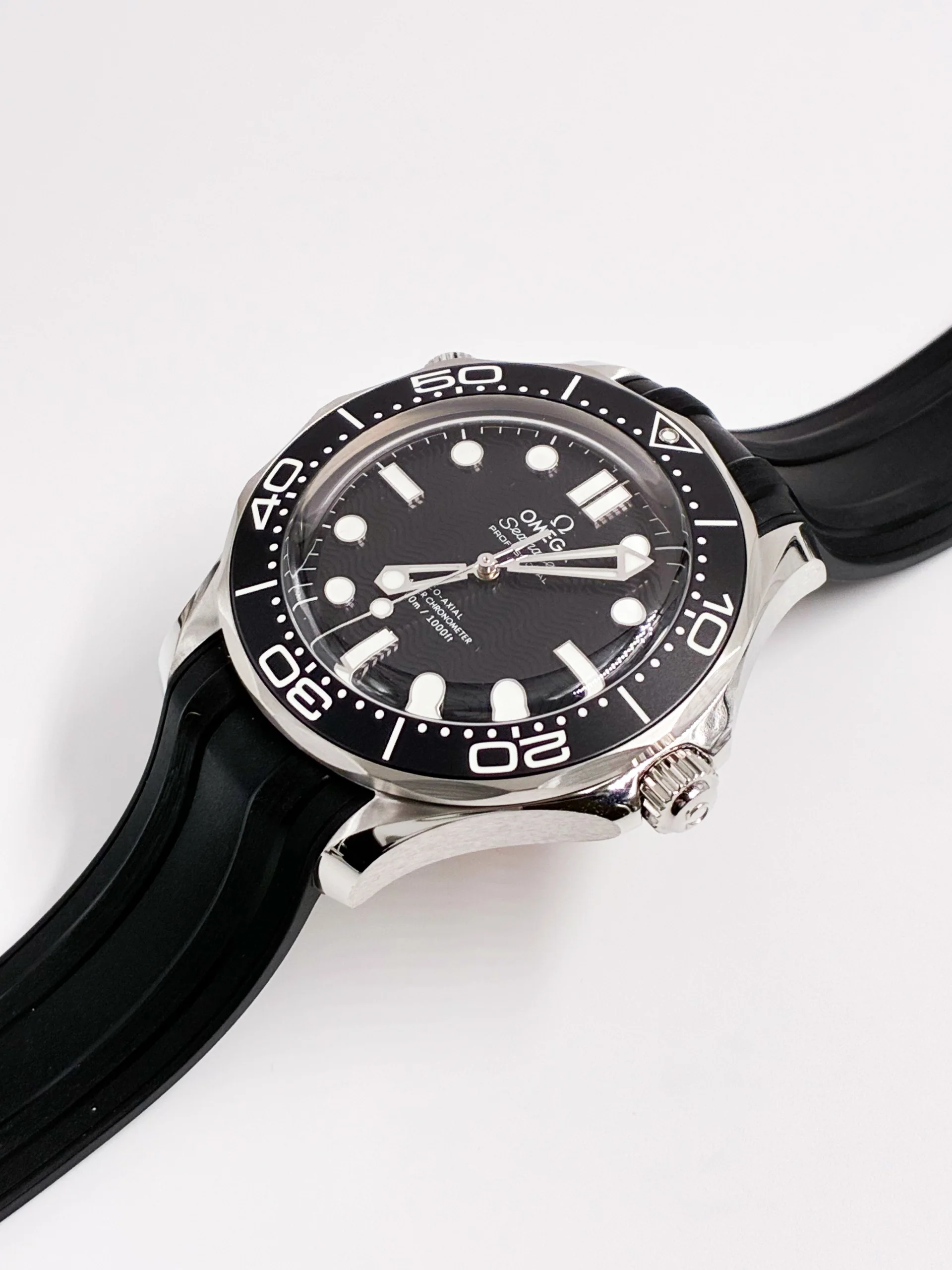 Omega Seamaster Diver 300M 210.32.42.20.01.003 - Image 6
