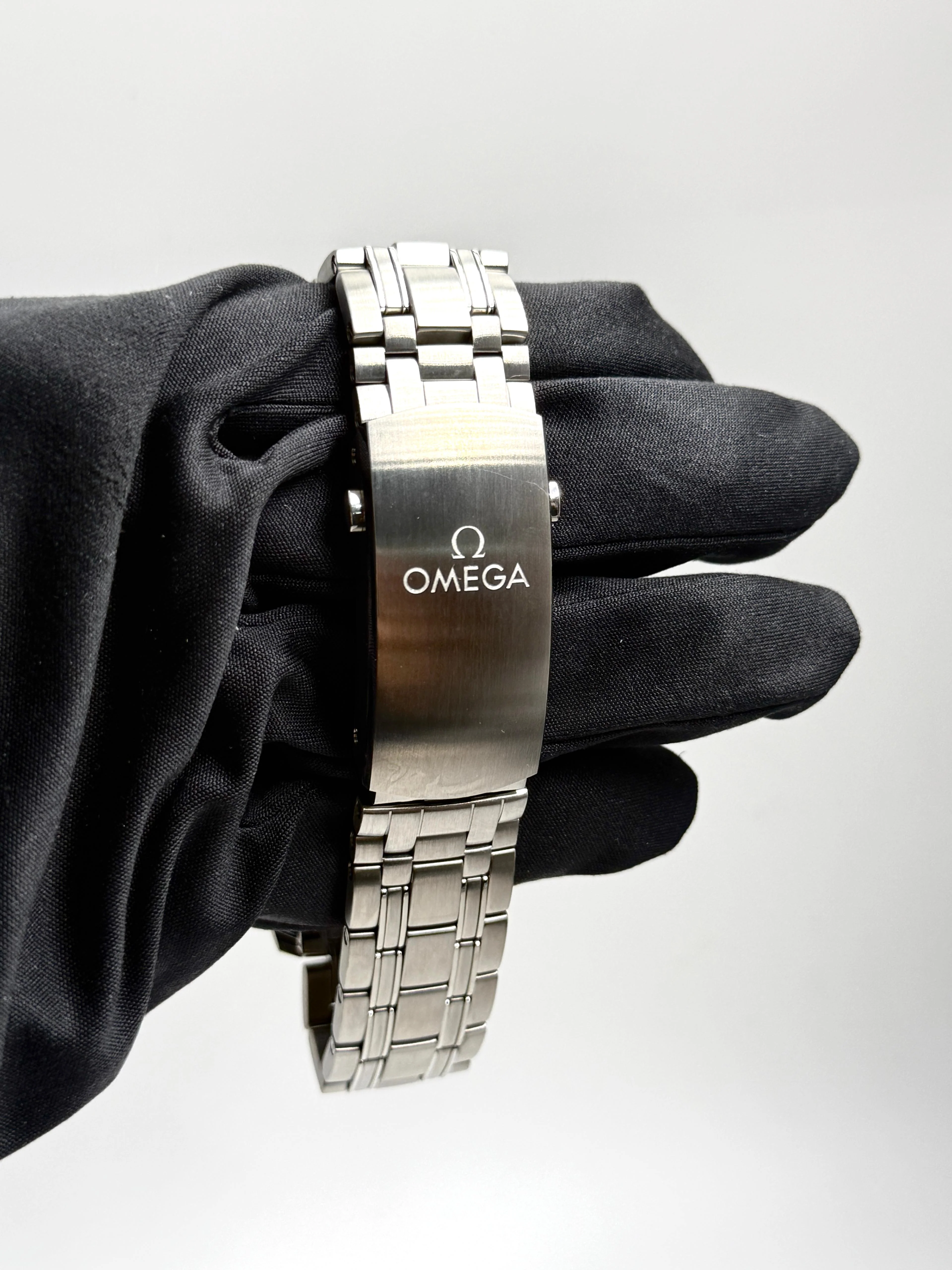 Omega Seamaster Diver 300M 42 MM 210.30.42.20.01.001 - Image 13