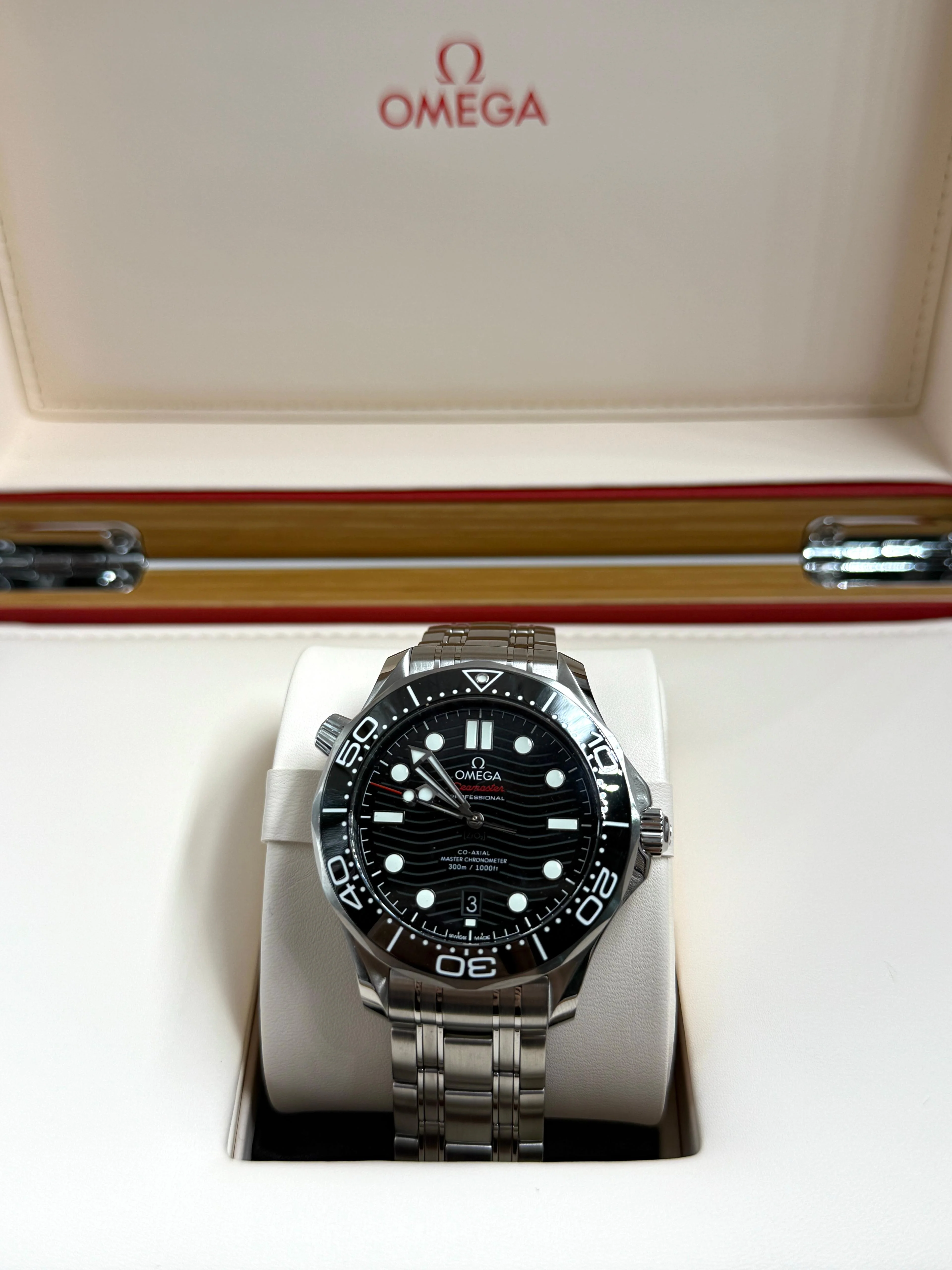 Omega Seamaster Diver 300M 42 MM 210.30.42.20.01.001 - Image 3