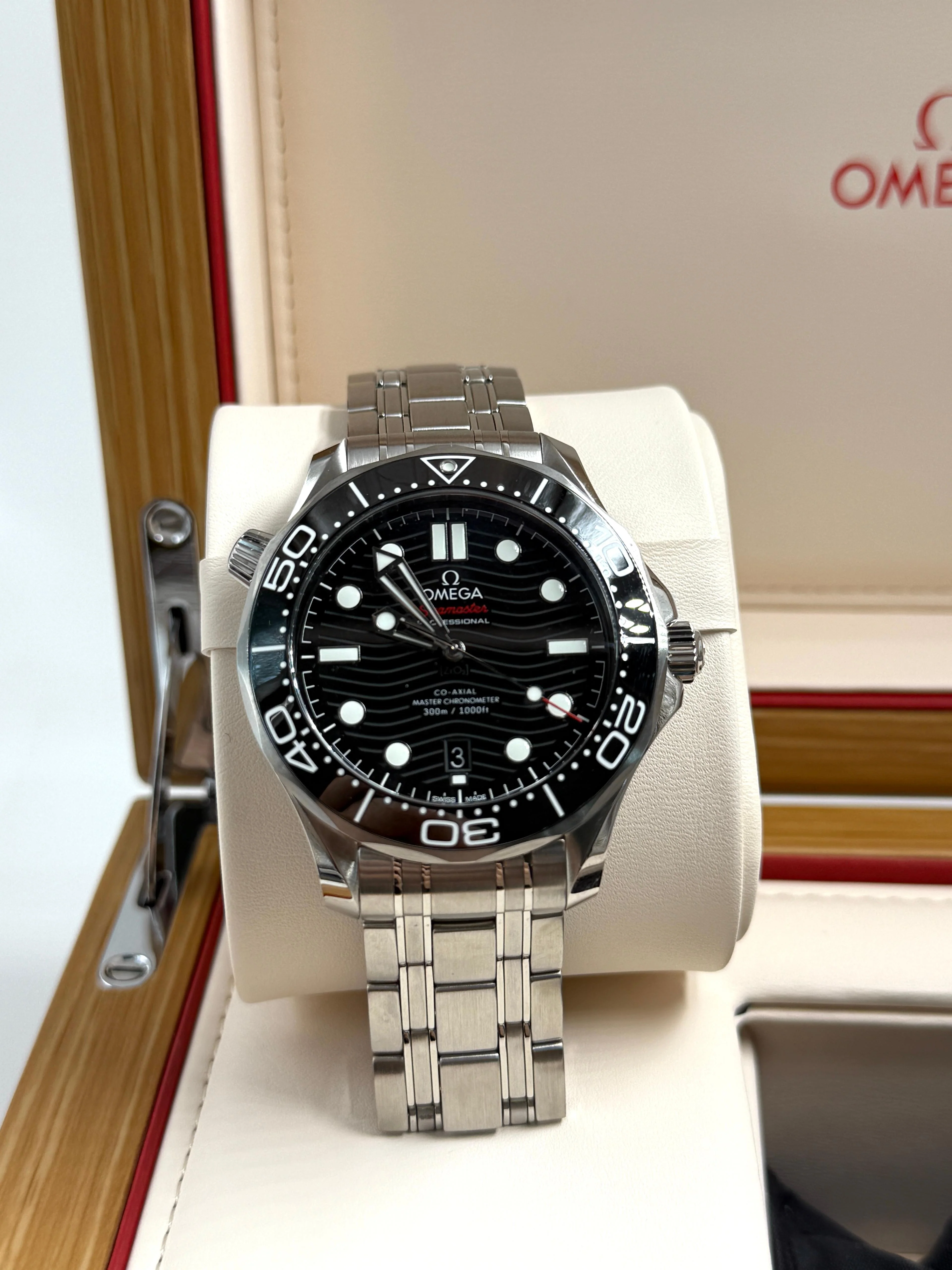 Omega Seamaster Diver 300M 42 MM 210.30.42.20.01.001 - Image 4