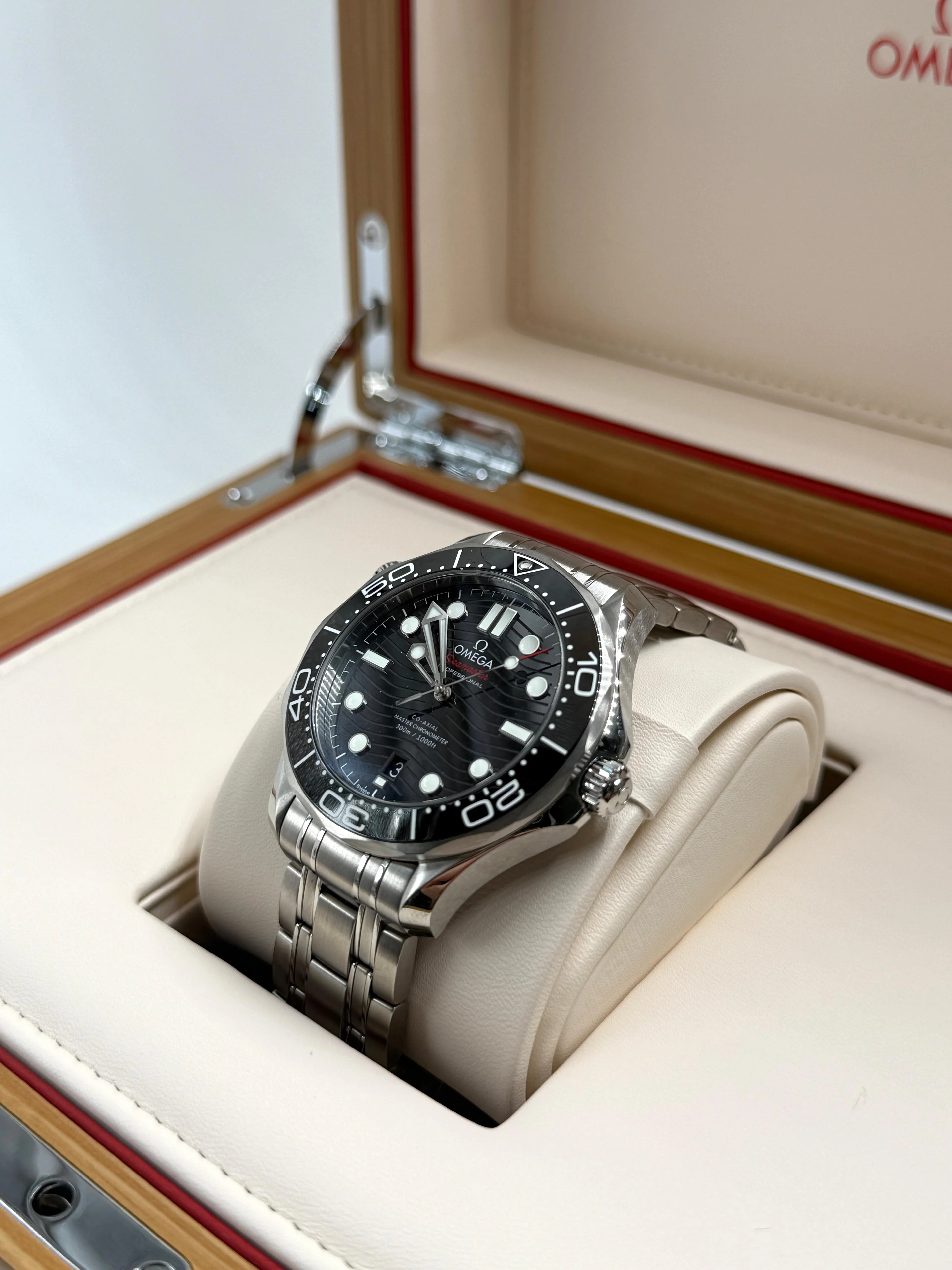 Omega Seamaster Diver 300M 42 MM 210.30.42.20.01.001 - Image 6