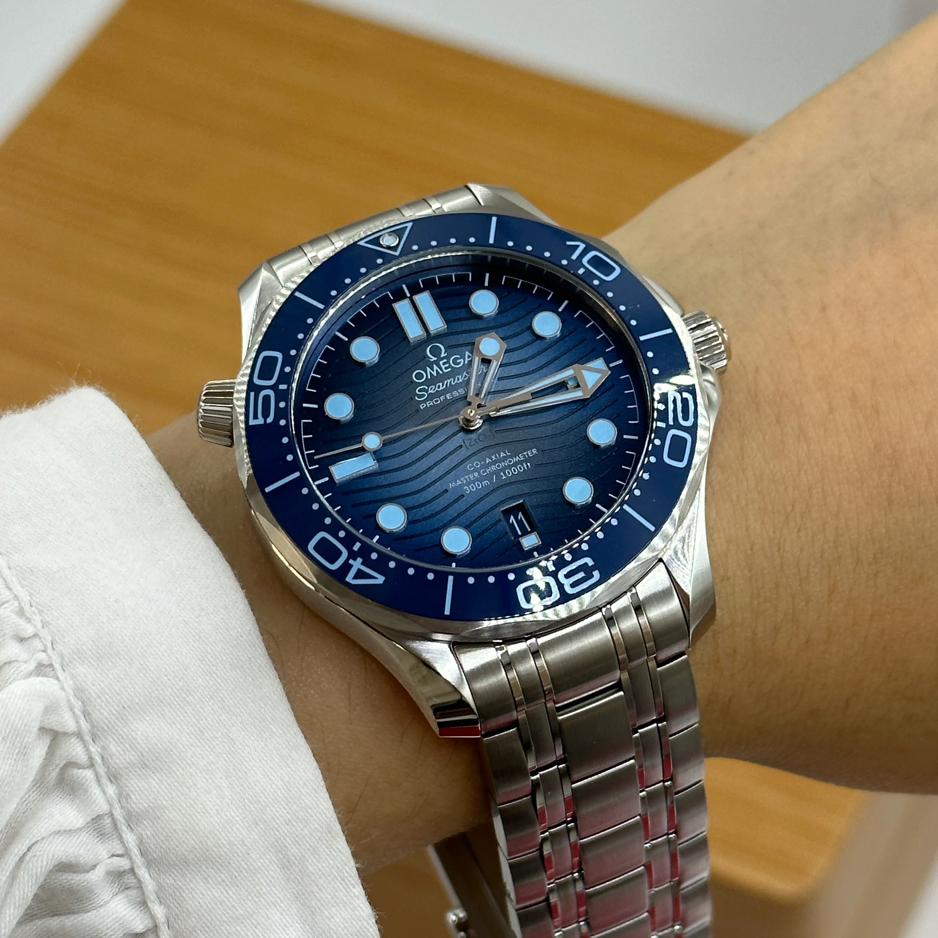 Omega Seamaster Diver 300M 42MM 210.30.42.20.03.003 2023 - Image 10