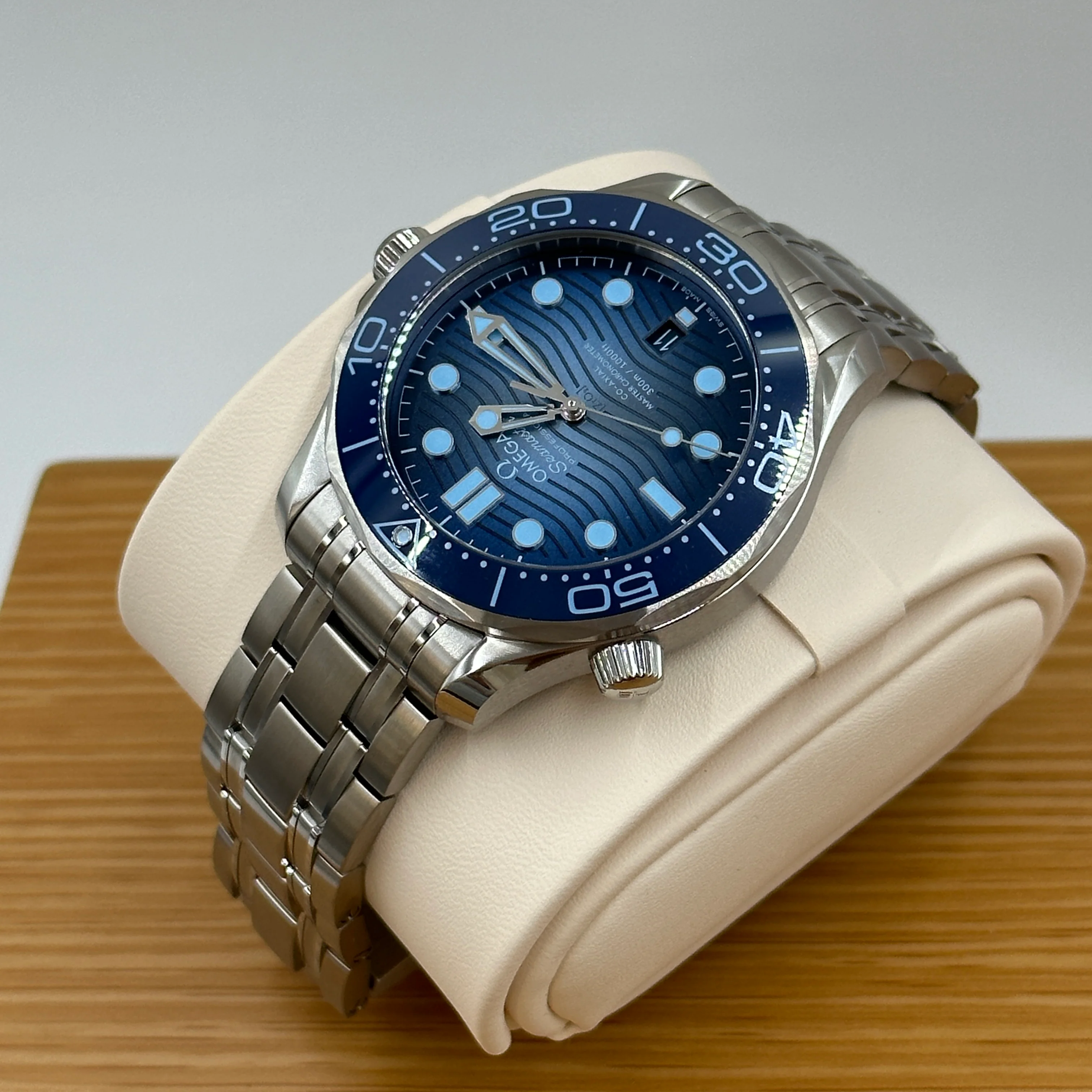 Omega Seamaster Diver 300M 42MM 210.30.42.20.03.003 2023 - Image 8
