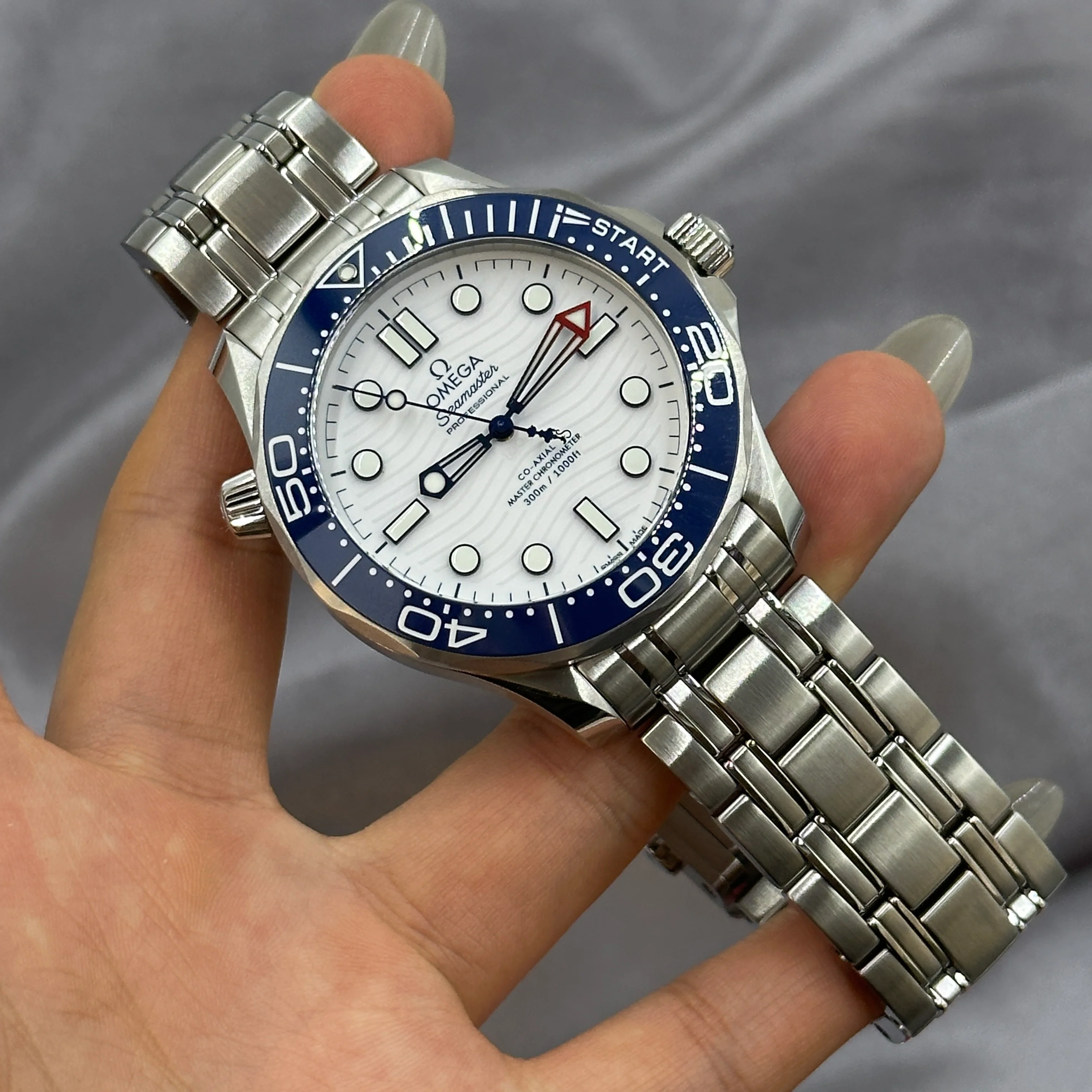 Omega Seamaster Diver 300M 42MM 210.30.42.20.04.002 2024 Iol - Image 7