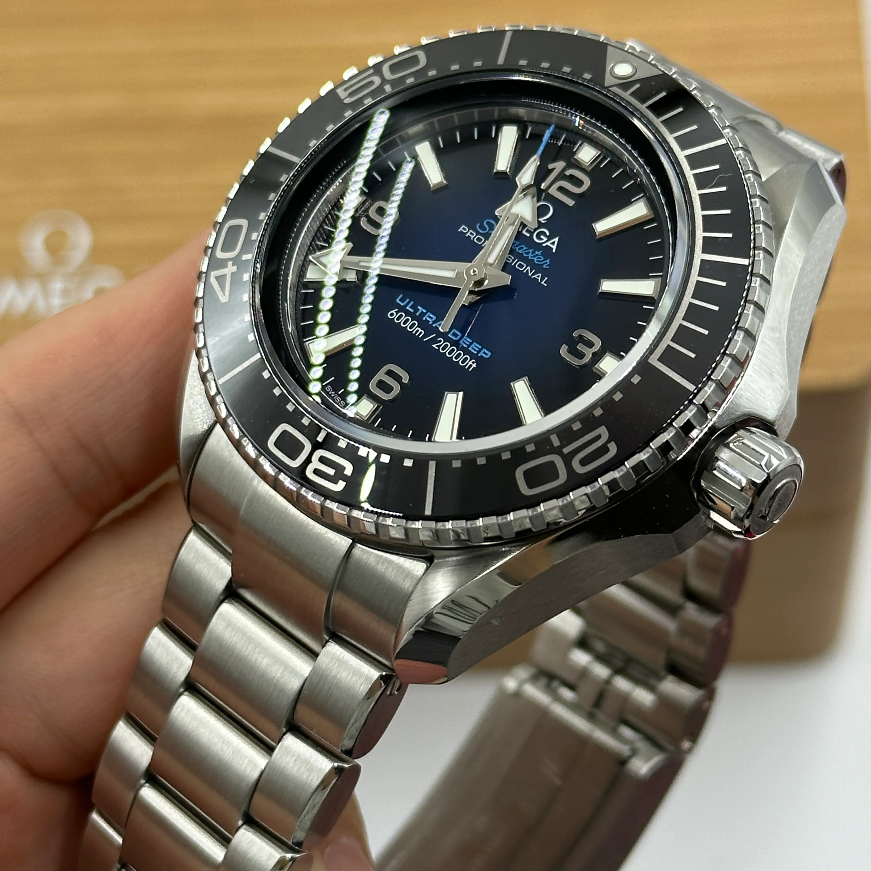 Omega Seamaster Planet Ocean 6000M 45.5 MM 215.30.46.21.03.001 2023 - Image 13