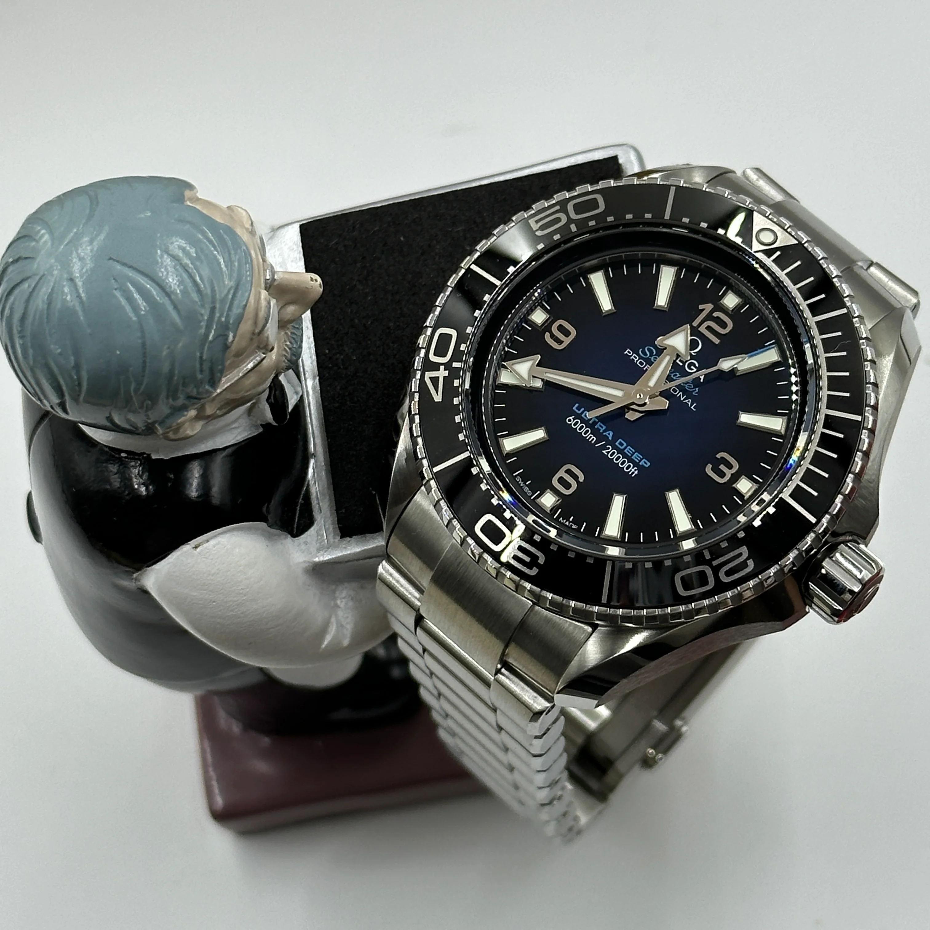 Omega Seamaster Planet Ocean 6000M 45.5 MM 215.30.46.21.03.001 2023 - Image 18