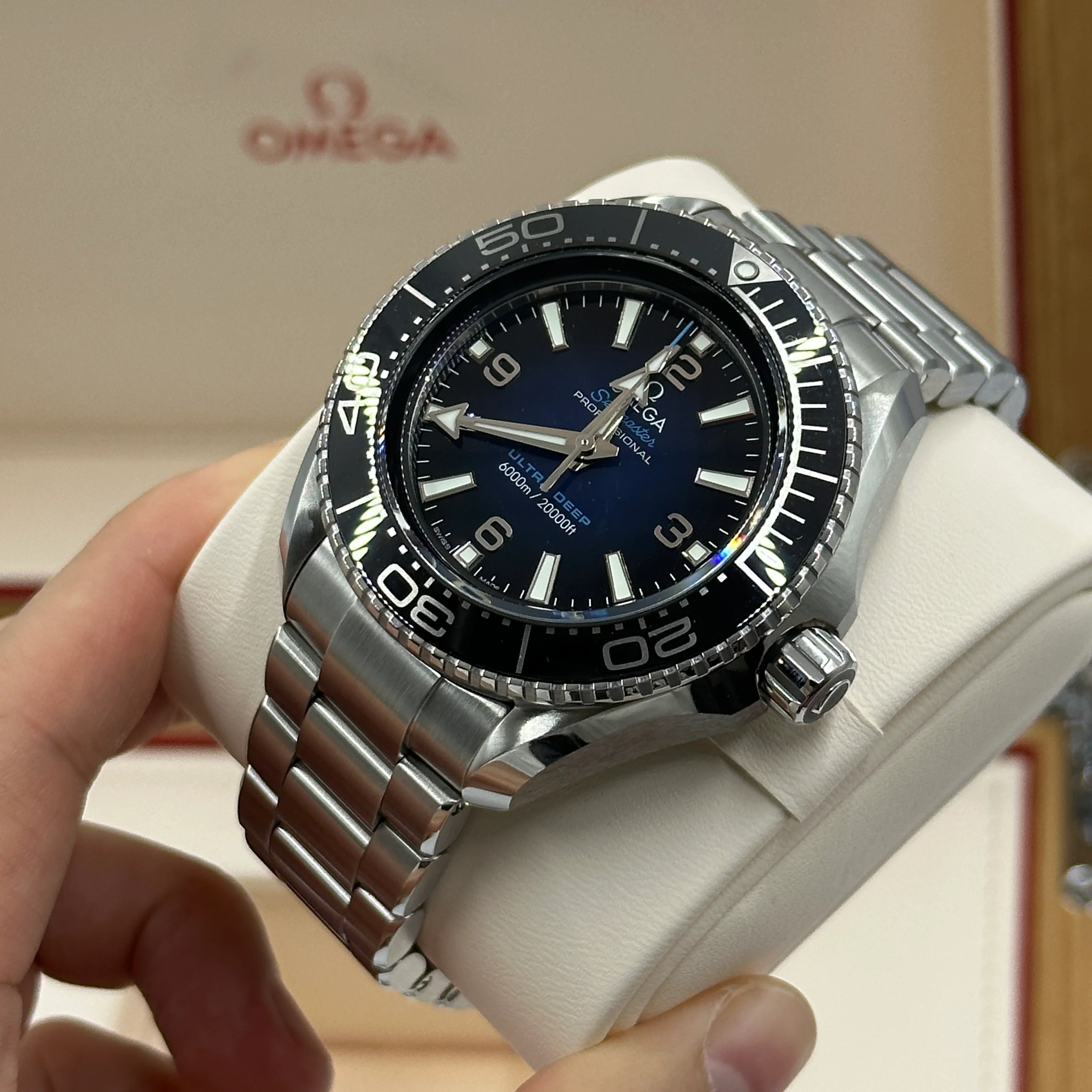 Omega Seamaster Planet Ocean 6000M 45.5 MM 215.30.46.21.03.001 2023 - Image 6