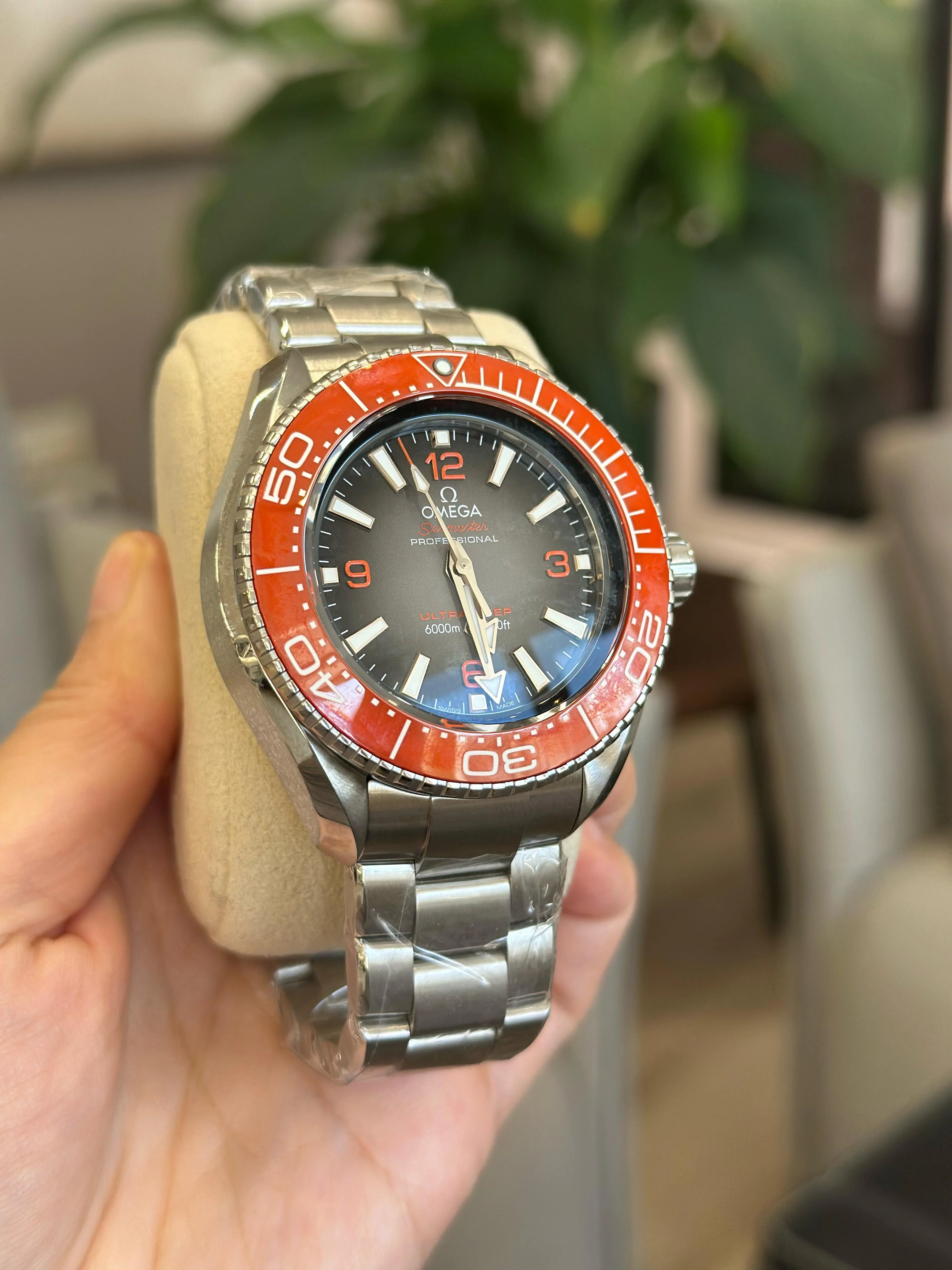 Omega Seamaster Planet Ocean 6000M 45.5 MM 215.30.46.21.06.001 2023 - Image 7