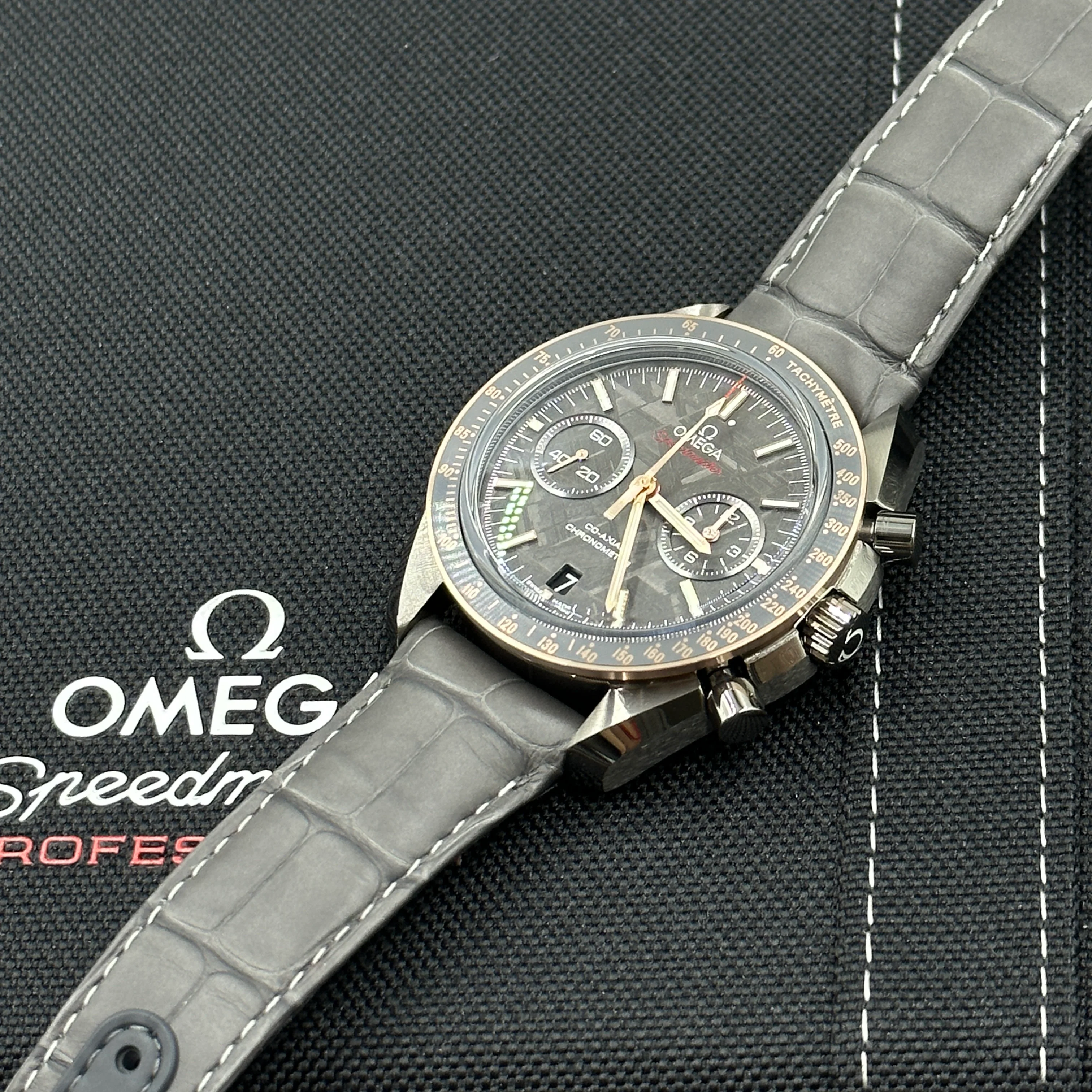 Omega Speedmaster Dark Side Of The Moon 44.25 MM 311.63.44.51.99.001 2025 - Image 11