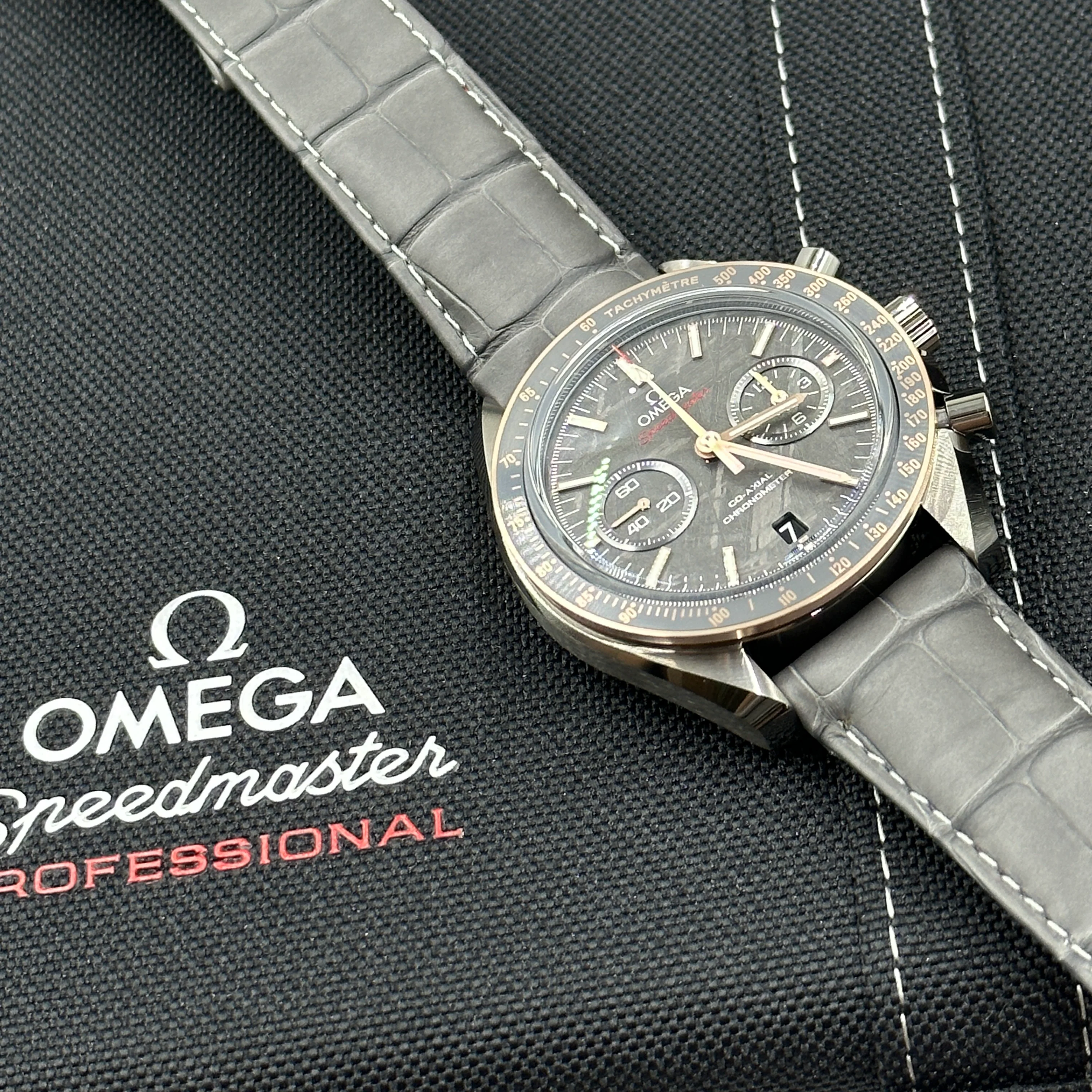 Omega Speedmaster Dark Side Of The Moon 44.25 MM 311.63.44.51.99.001 2025 - Image 12