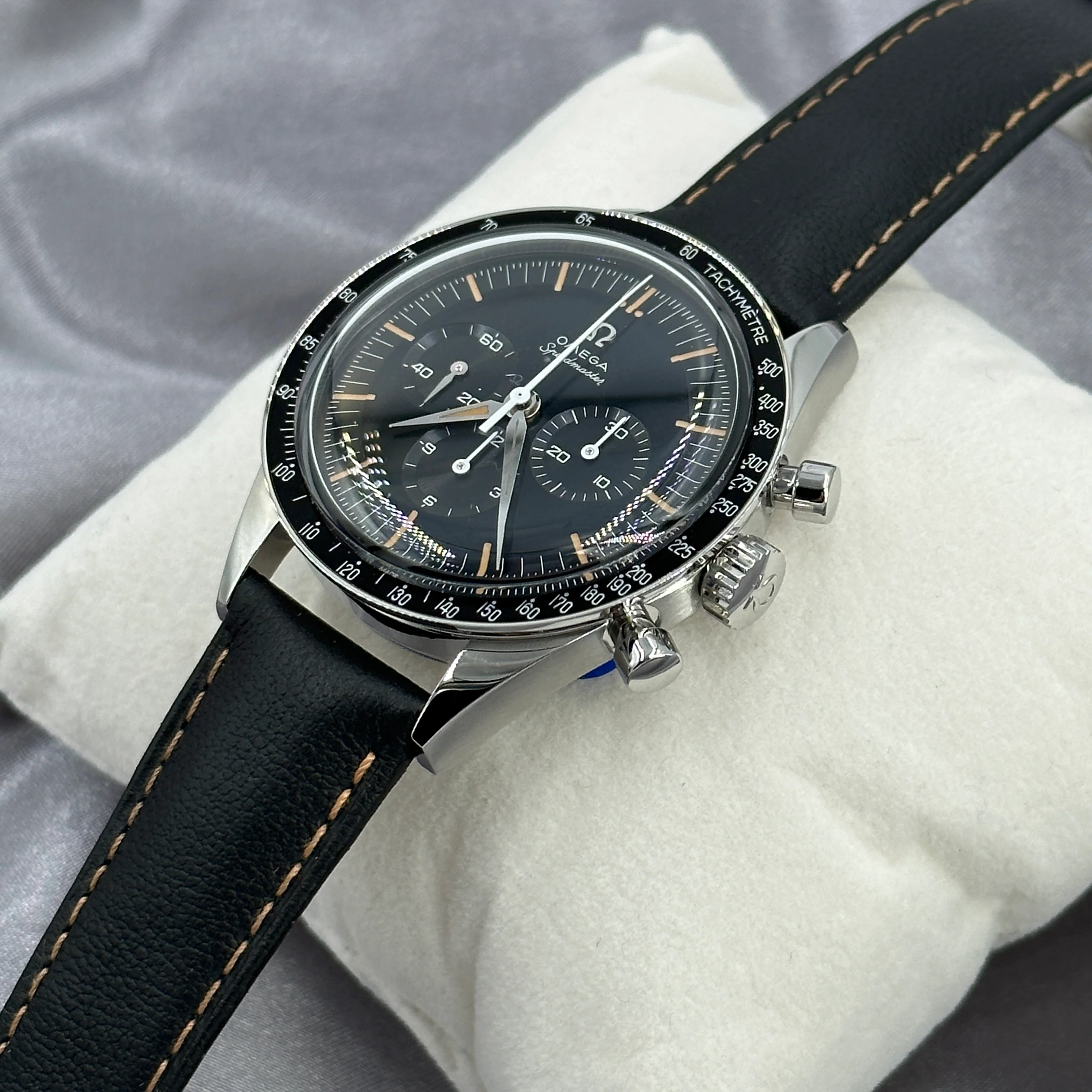 Omega Speedmaster First Omega In Space 39.7MM 310.32.40.50.06.001 2025 - Image 15