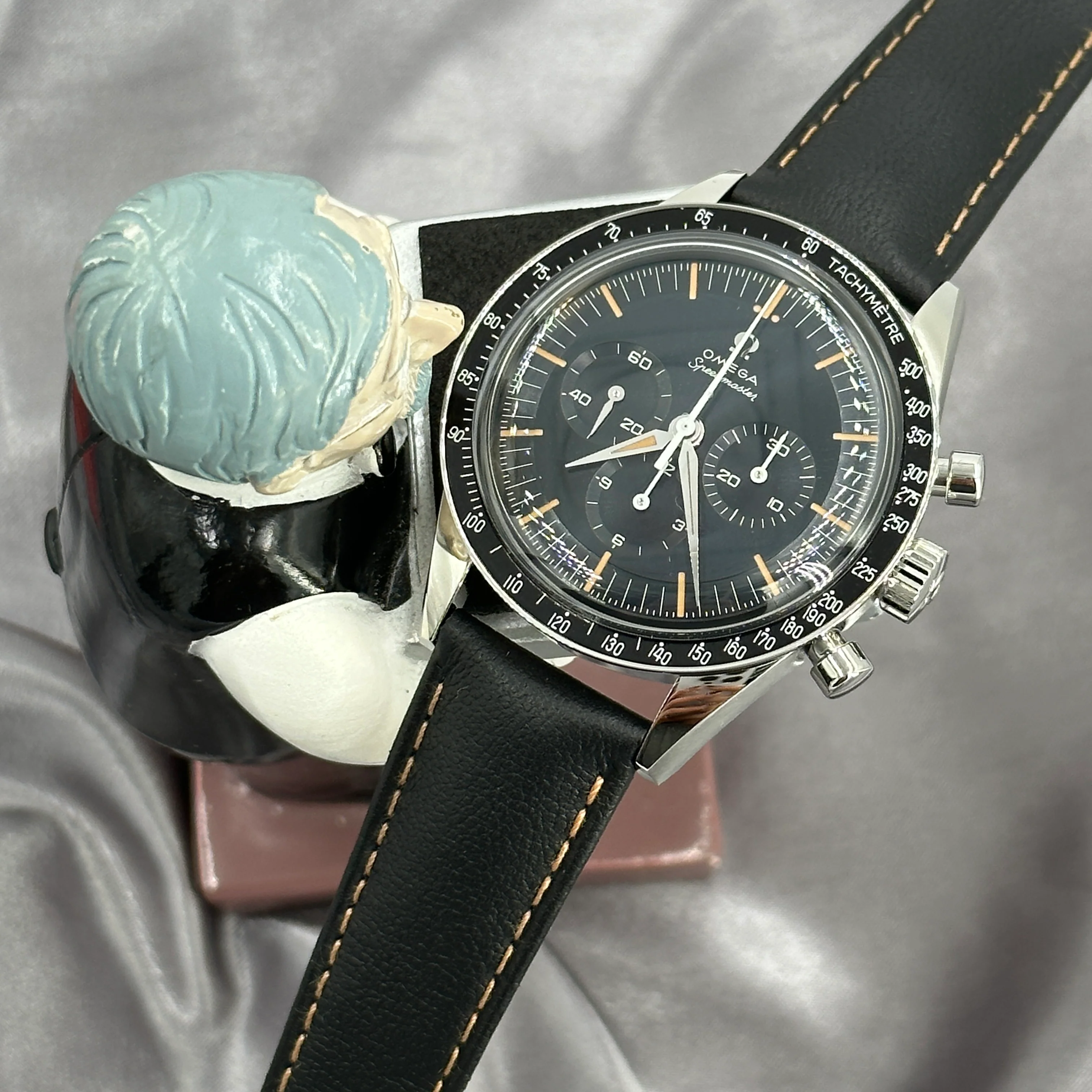 Omega Speedmaster First Omega In Space 39.7MM 310.32.40.50.06.001 2025 - Image 17