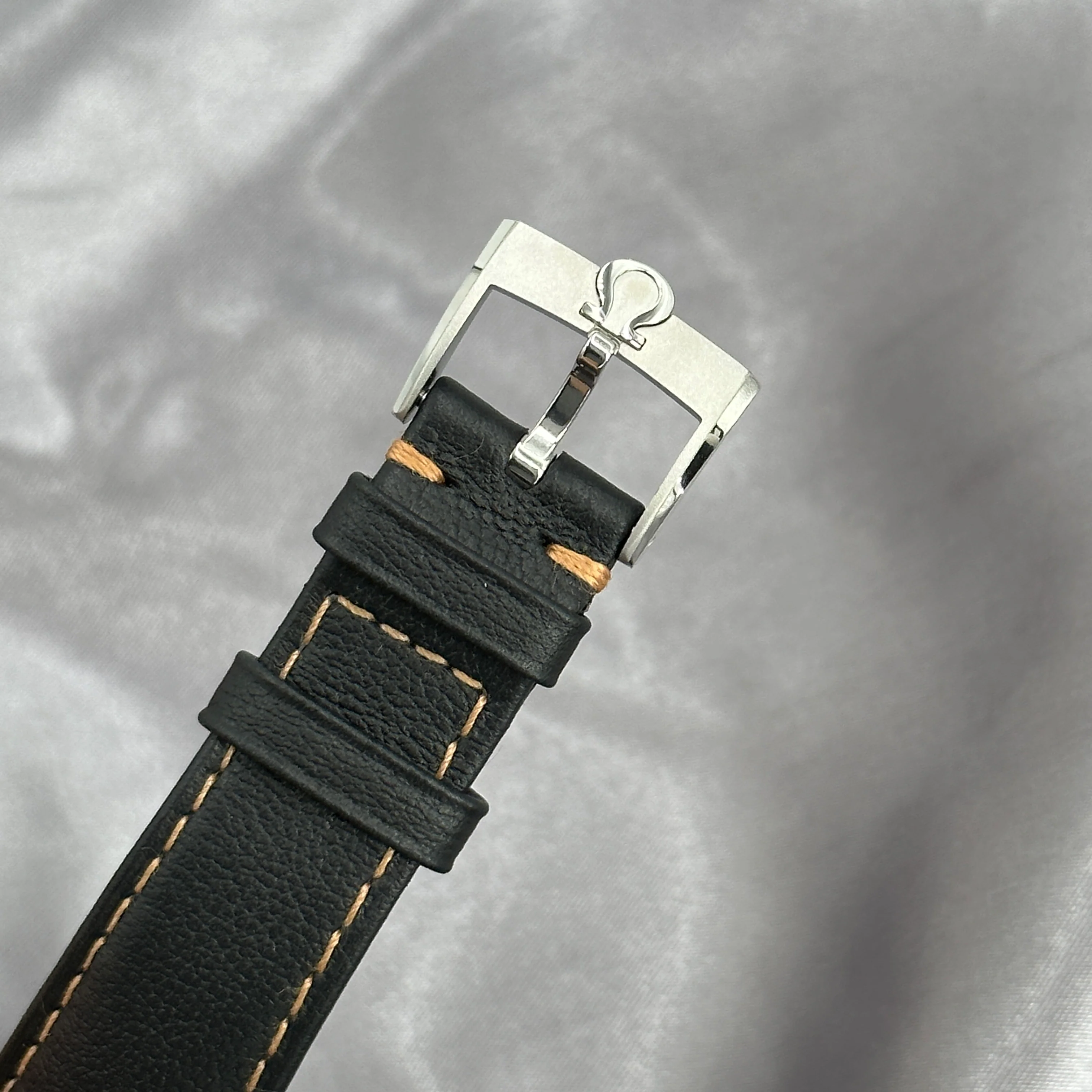 Omega Speedmaster First Omega In Space 39.7MM 310.32.40.50.06.001 2025 - Image 8