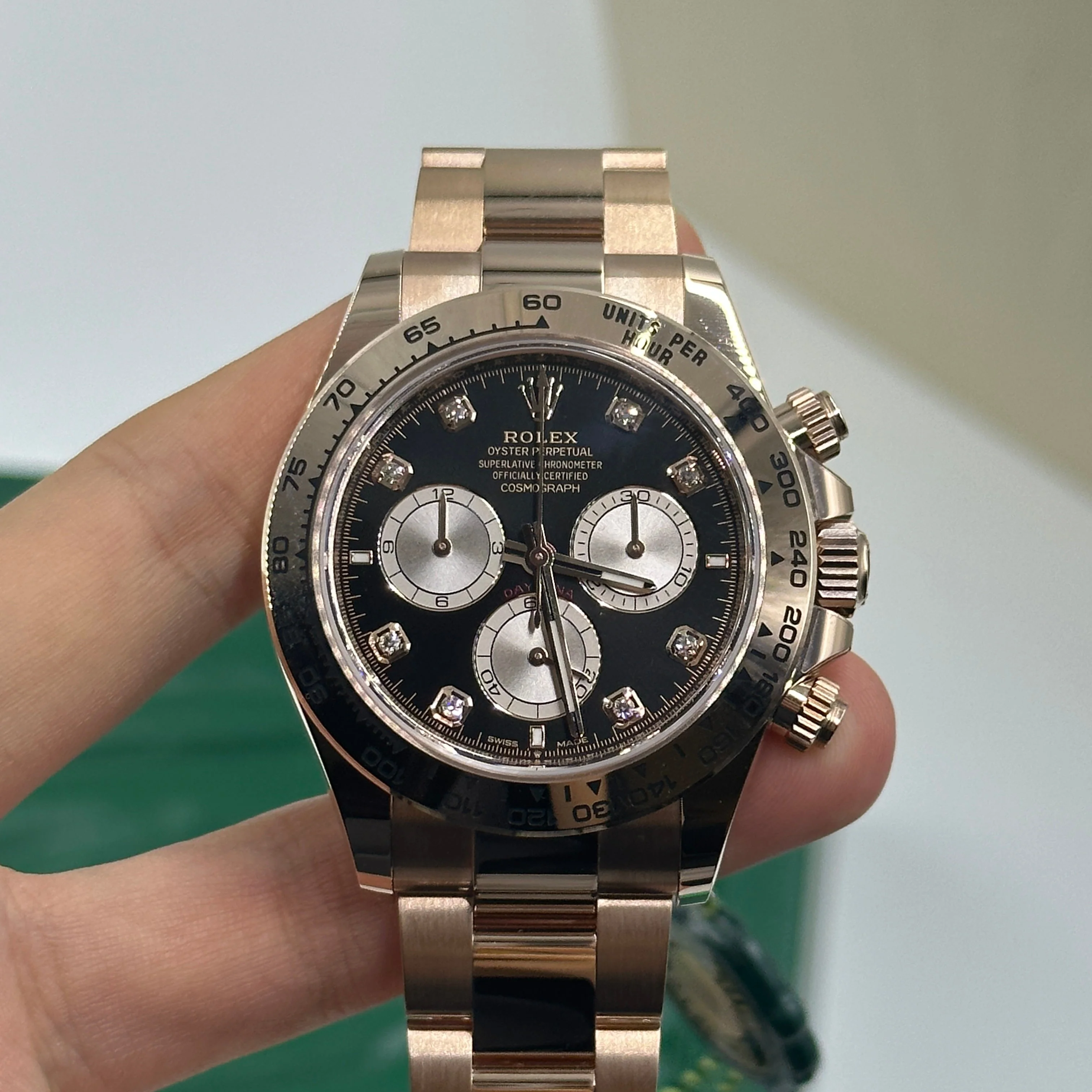 Rolex Cosmograph Daytona 126505G BLACK  2024 - Image 15