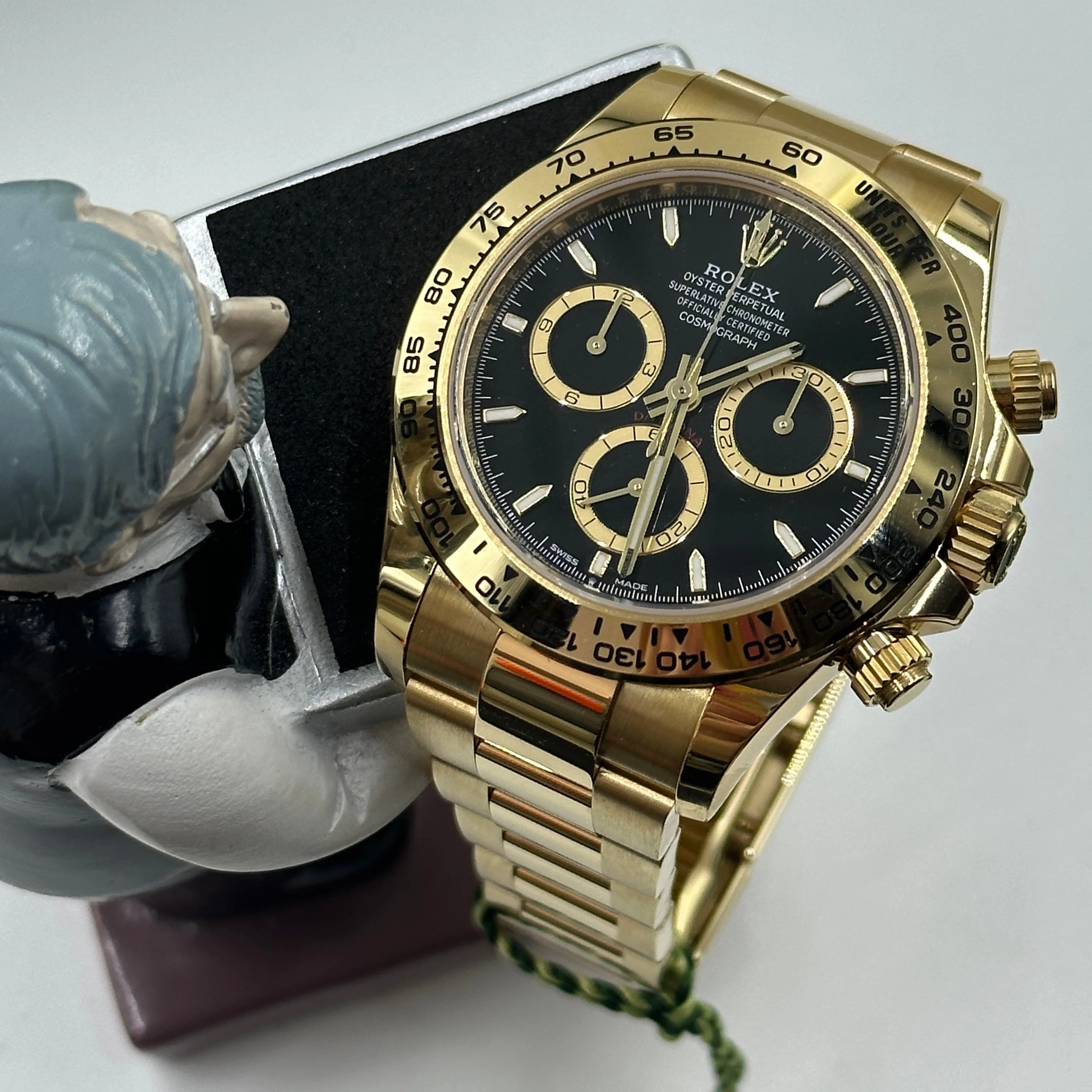 Rolex Cosmograph Daytona 126508 Black 2024 - Image 17
