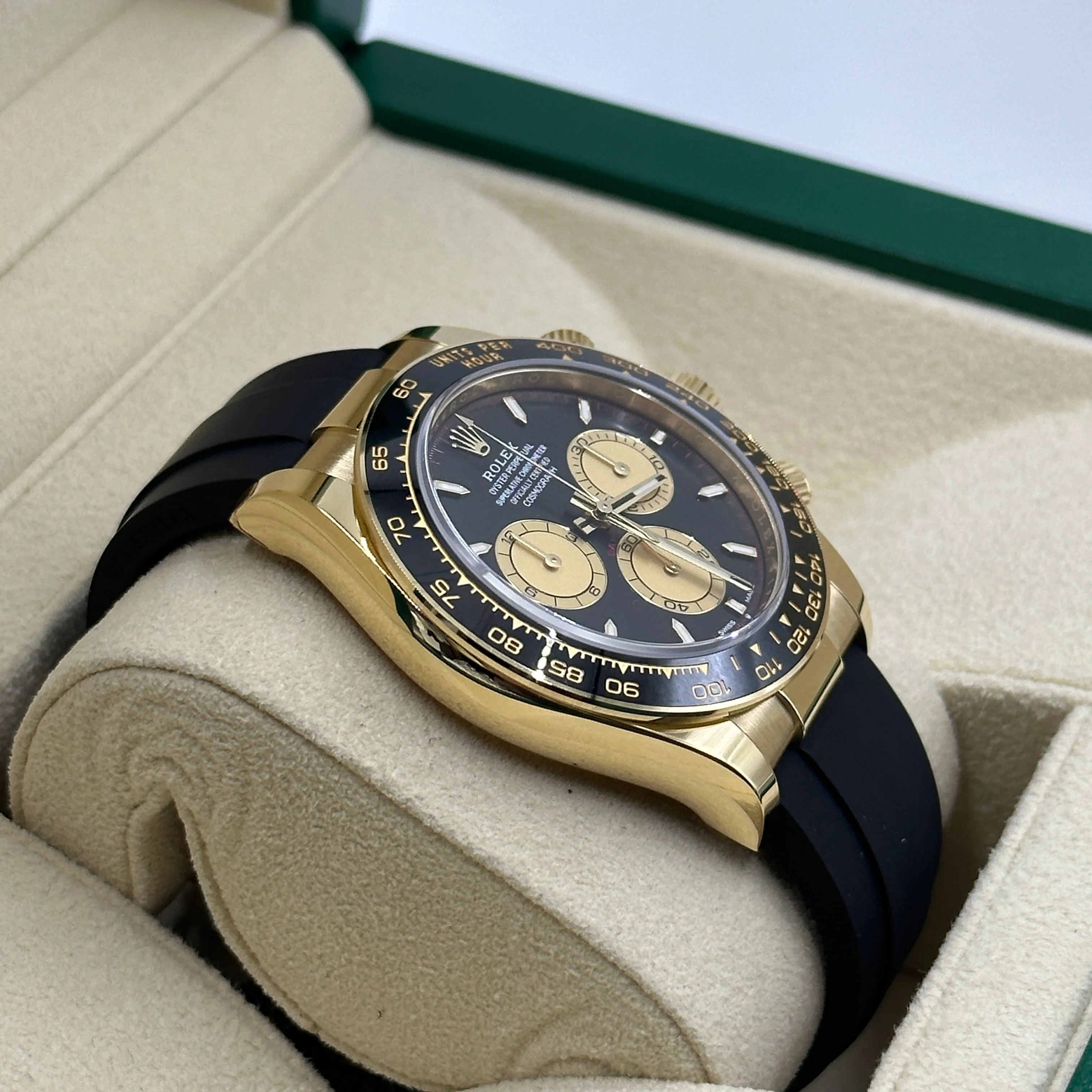 Rolex Cosmograph Daytona 126518 Intense Black And Champagneagne-Colour - Image 3