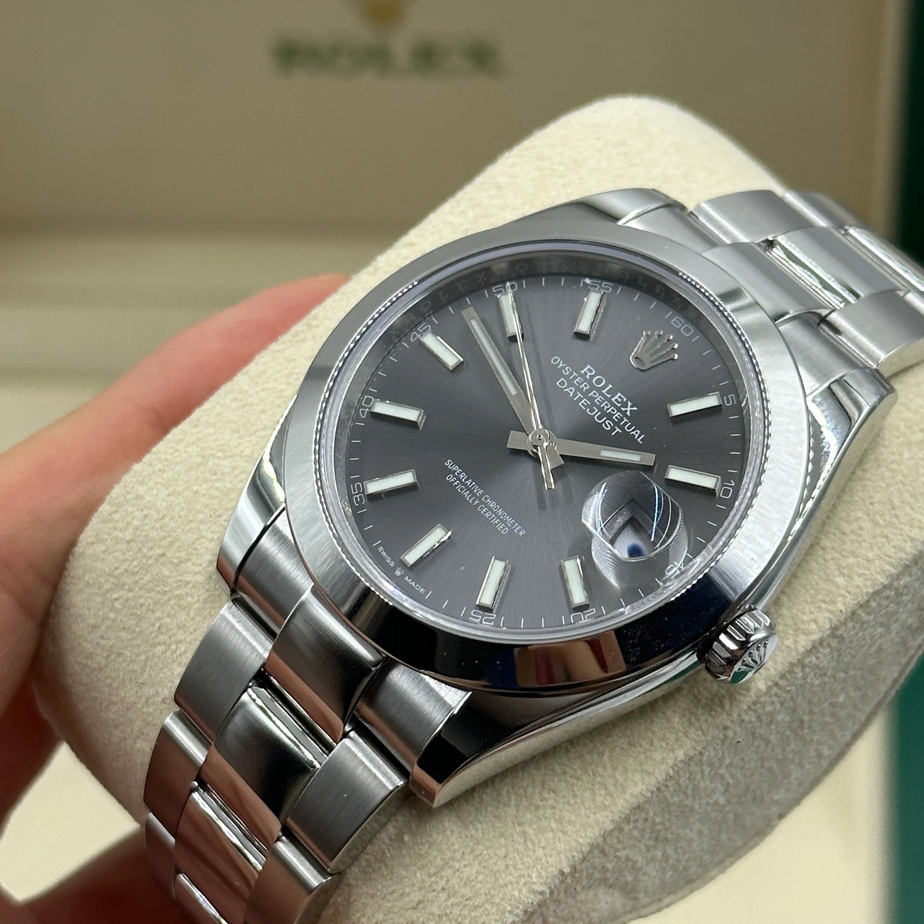 Rolex Datejust 41 126300 Grey Index Dial Oyster 2026 - Image 4