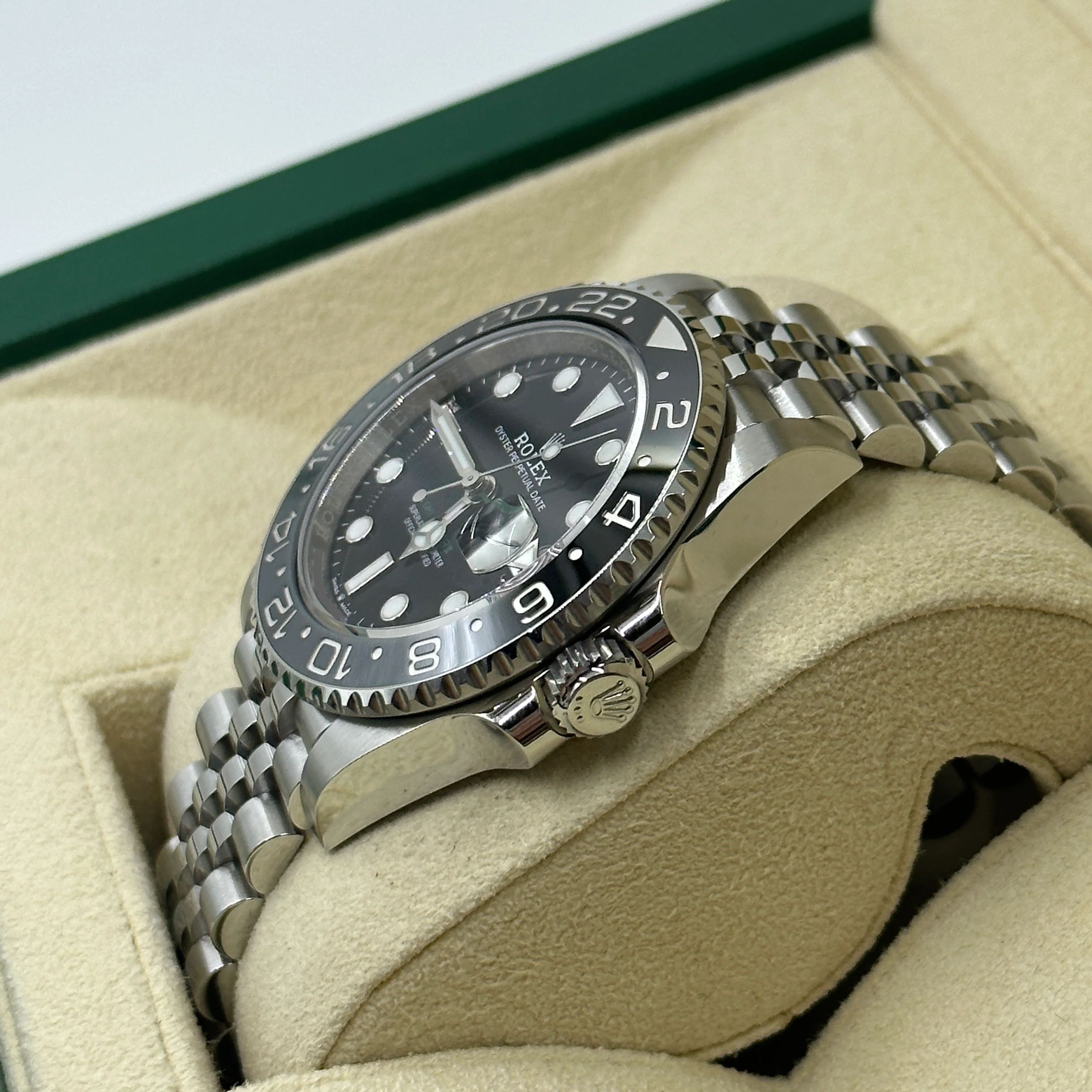 Rolex GMT-Master II 126710GRNR Jubilee - Image 6