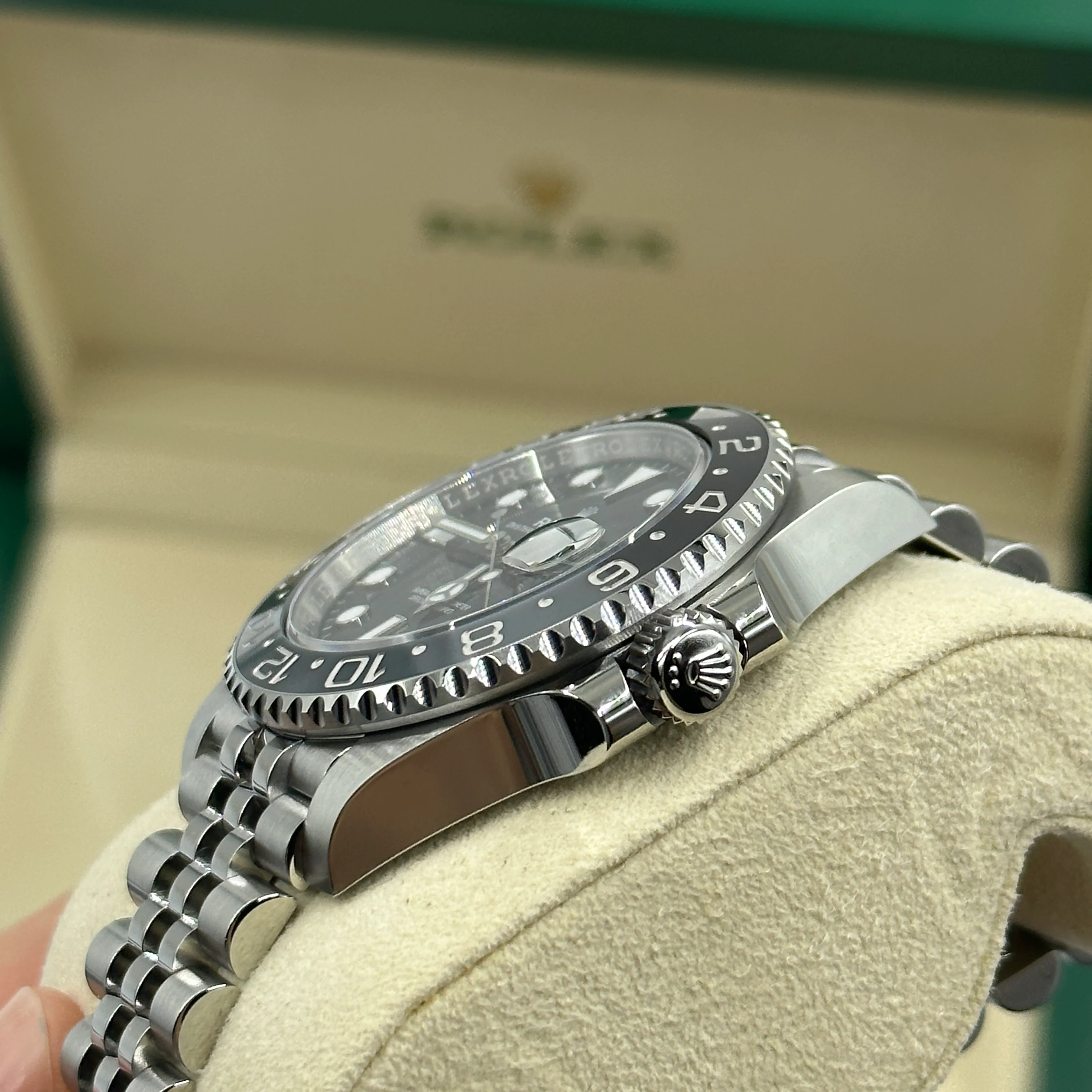 Rolex GMT-Master II 126710GRNR Jubilee - Image 7