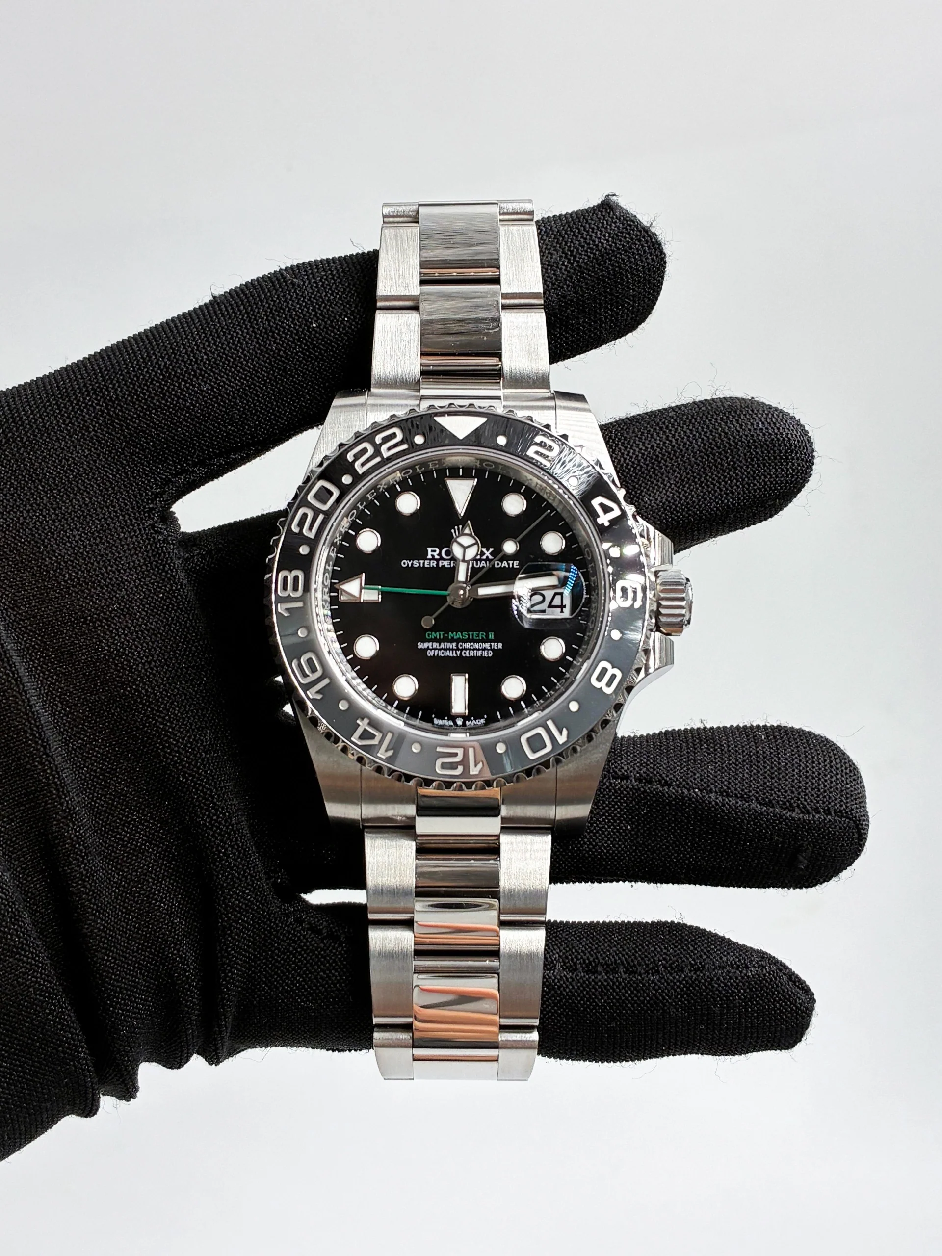 Rolex GMT-Master II 126710GRNR Oyster - Image 4