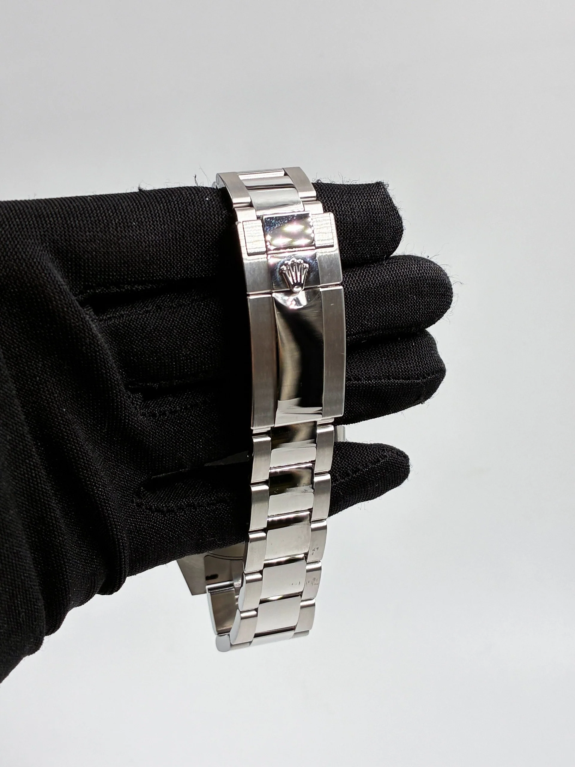 Rolex GMT-Master II 126710GRNR Oyster - Image 5