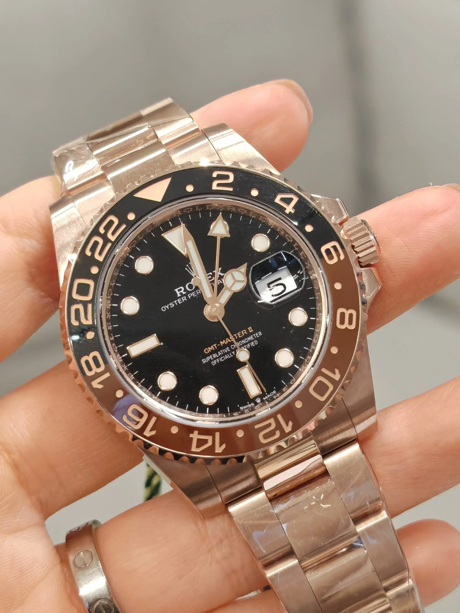 Rolex GMT-Master II 40 126715CHNR 2024 - Image 8