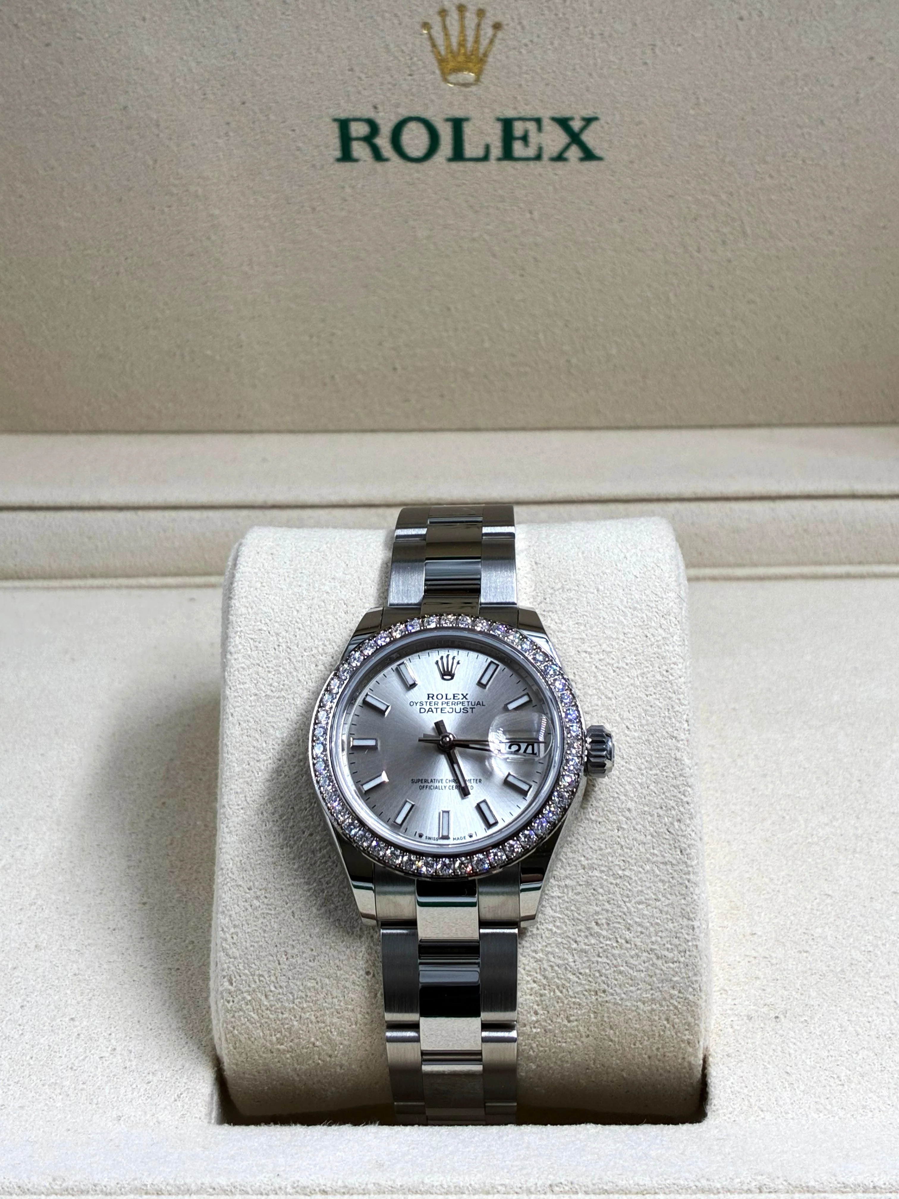Rolex Lady-Datejust 279384RBR Silver Oyster 2026 - Image 3