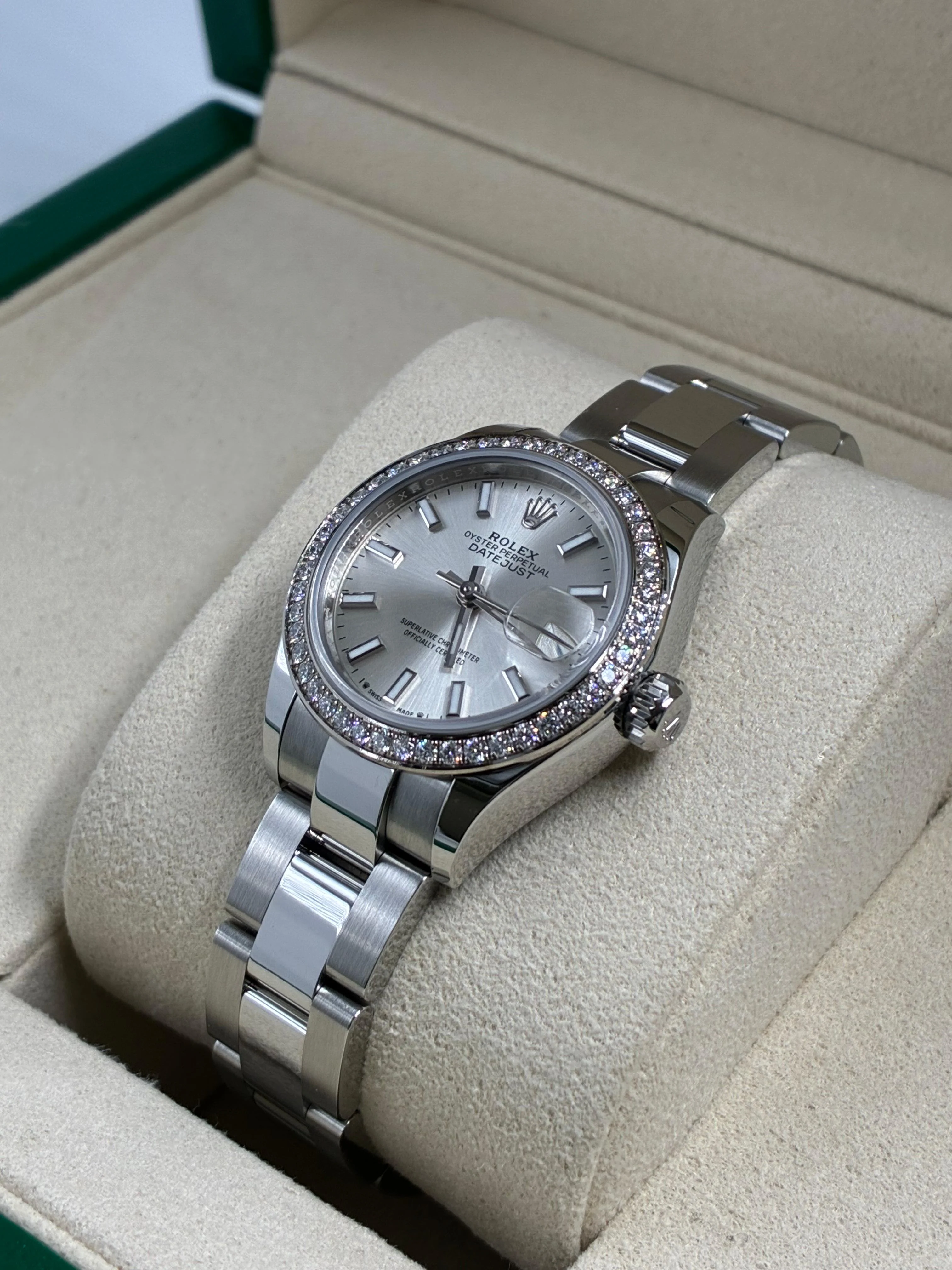 Rolex Lady-Datejust 279384RBR Silver Oyster 2026 - Image 4