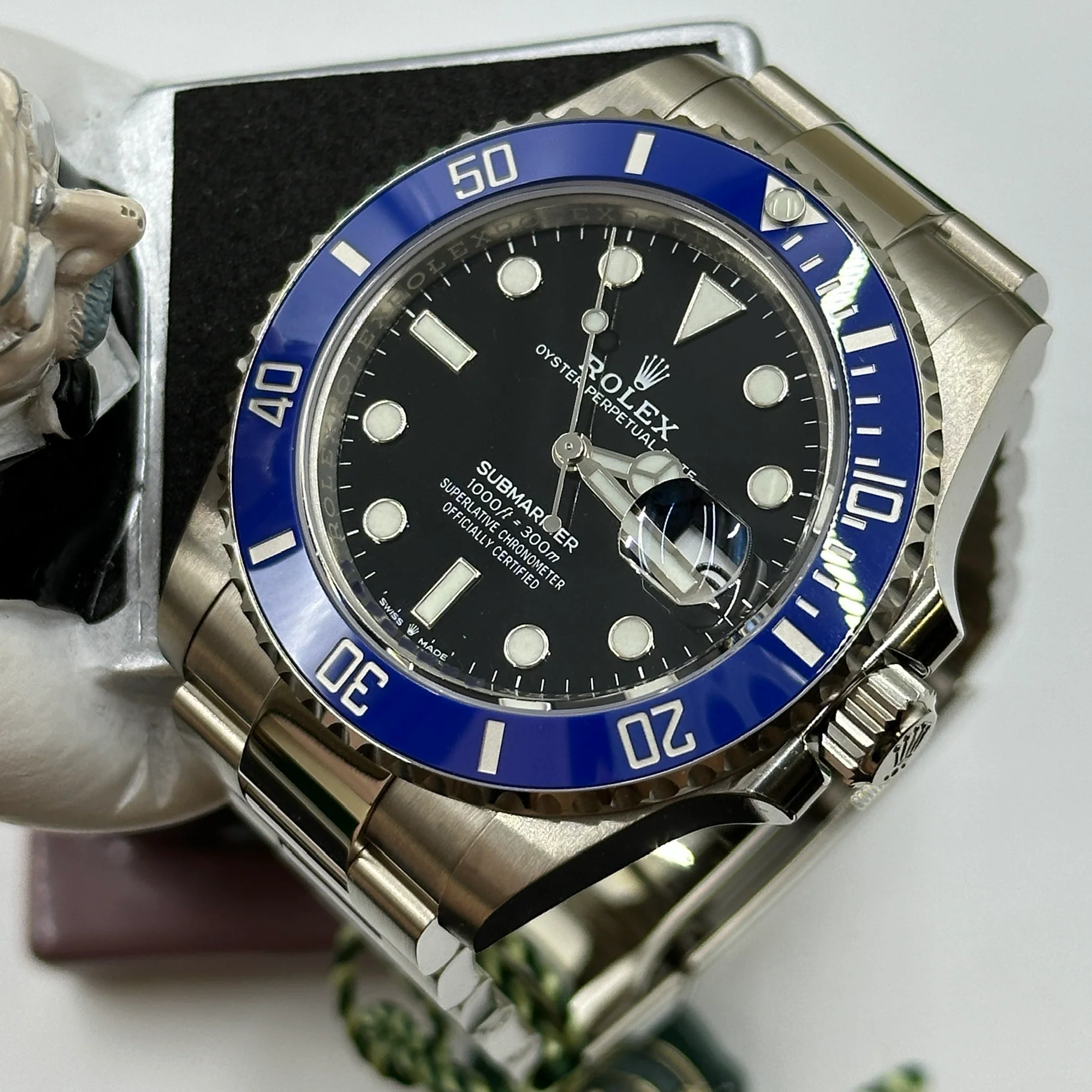 Rolex Submariner Date 41 126619LB 2021 - Image 4