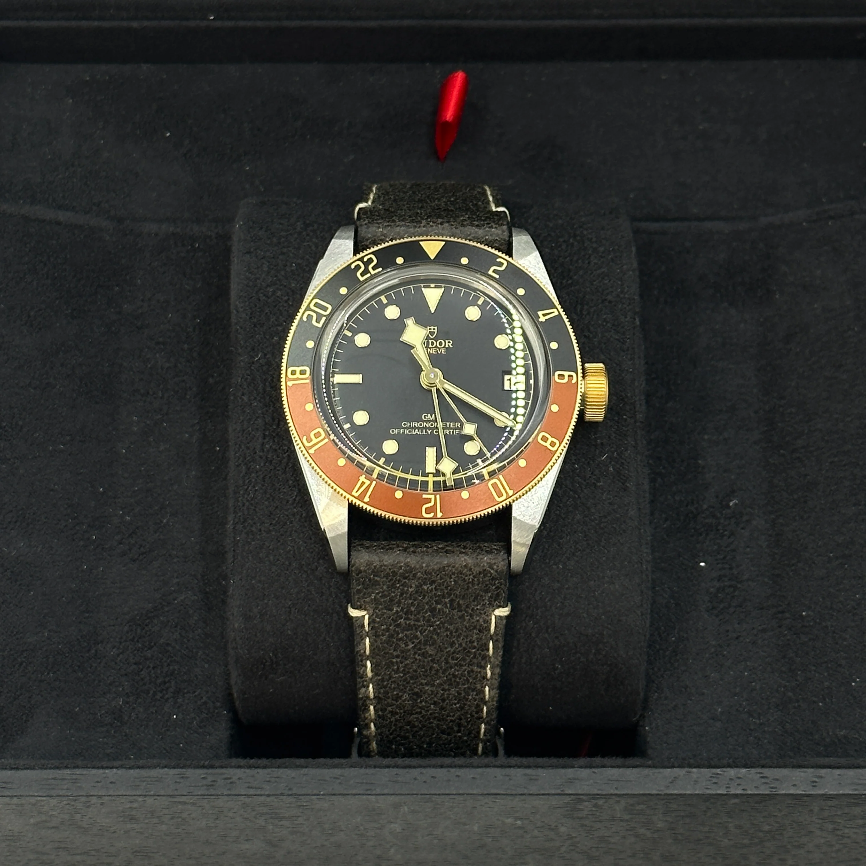 Tudor Black Bay GMT41mm 79833Mn-0003 Leather Strap 2024 - Image 4
