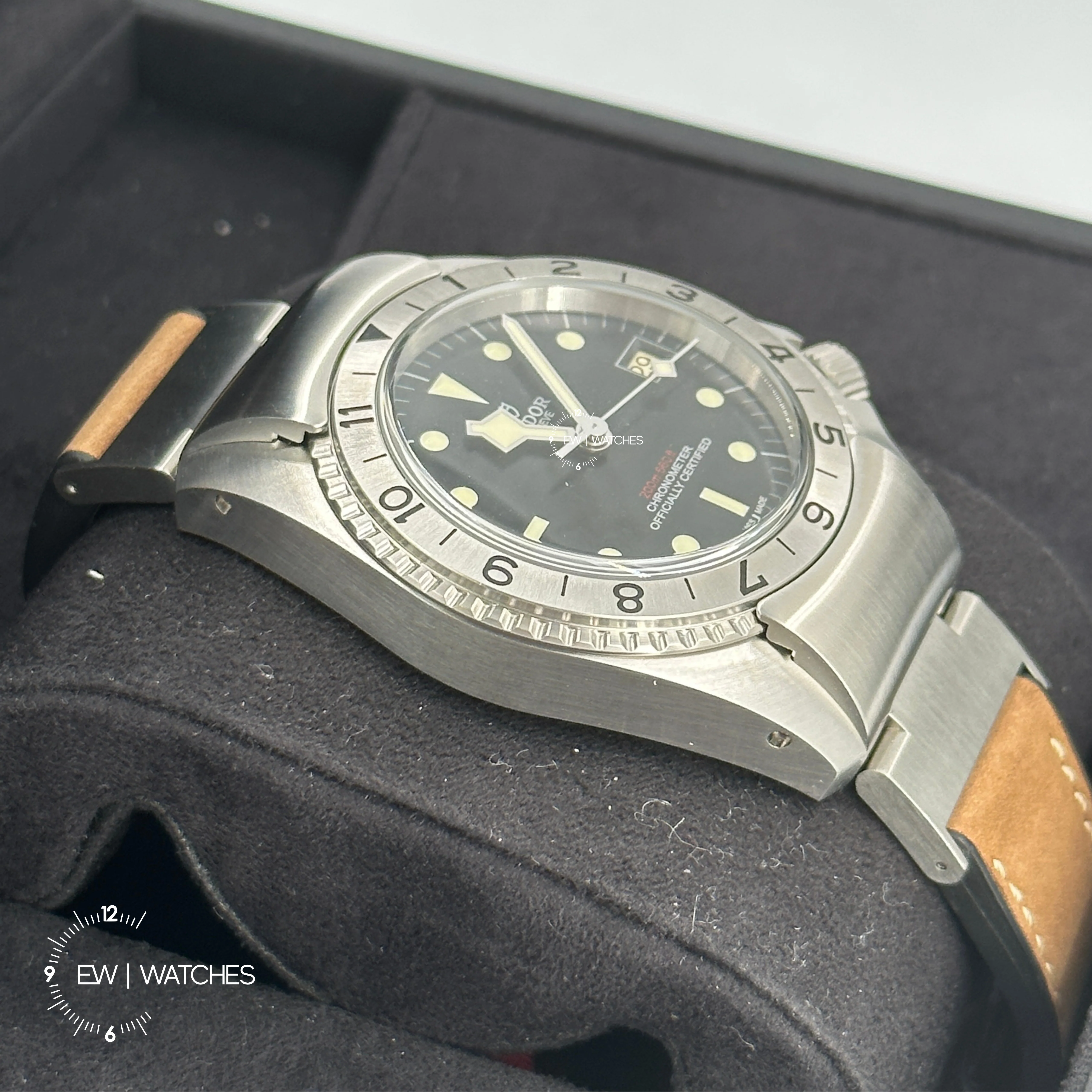 Tudor Black Bay P01 42mm 70150-0001 Black Leather 2024 - Image 14