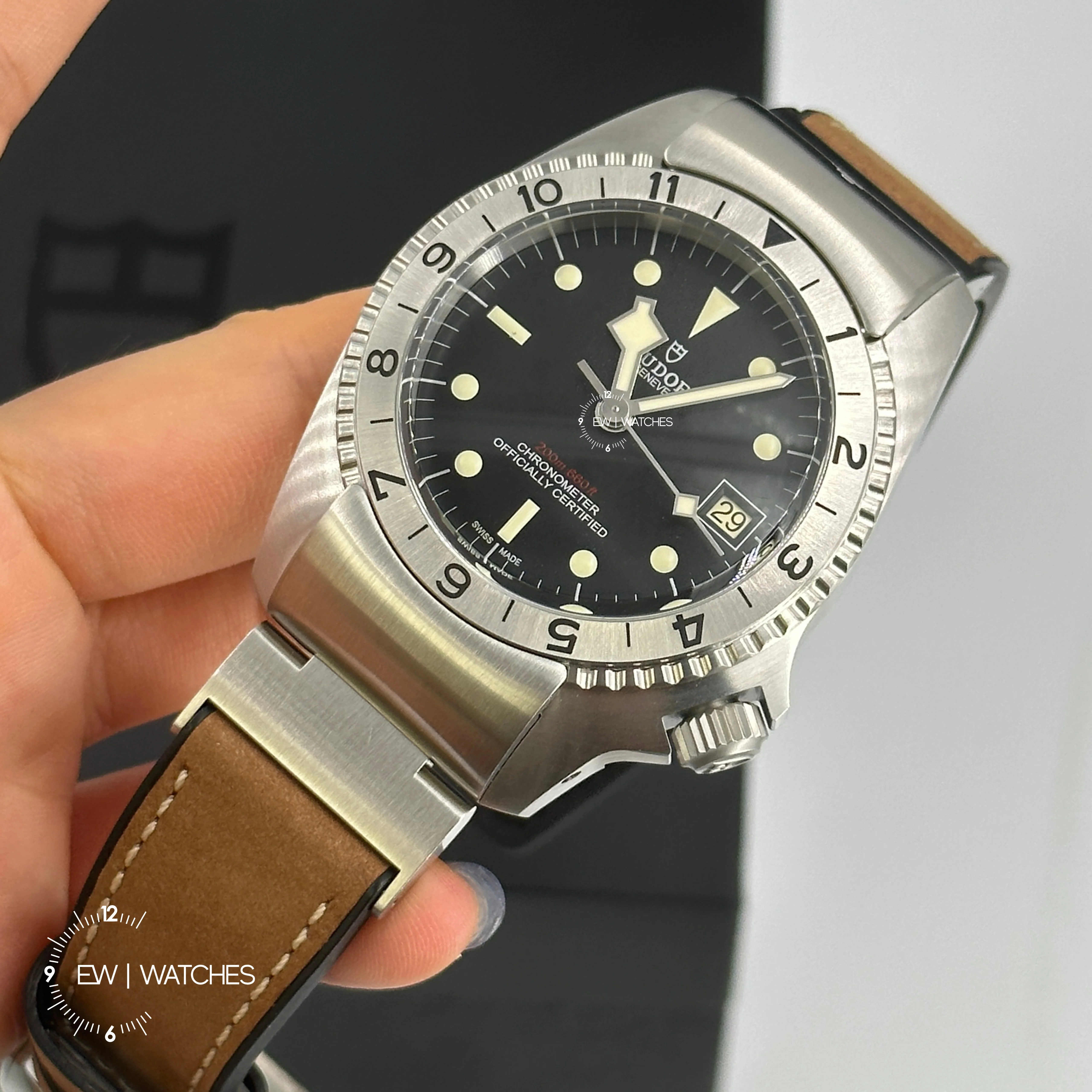 Tudor Black Bay P01 42mm 70150-0001 Black Leather 2024 - Image 15